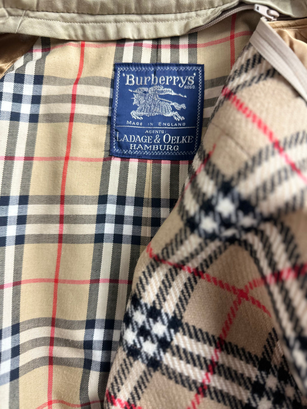 Burberrys Trenchcoat (58/XXL) including Inlet