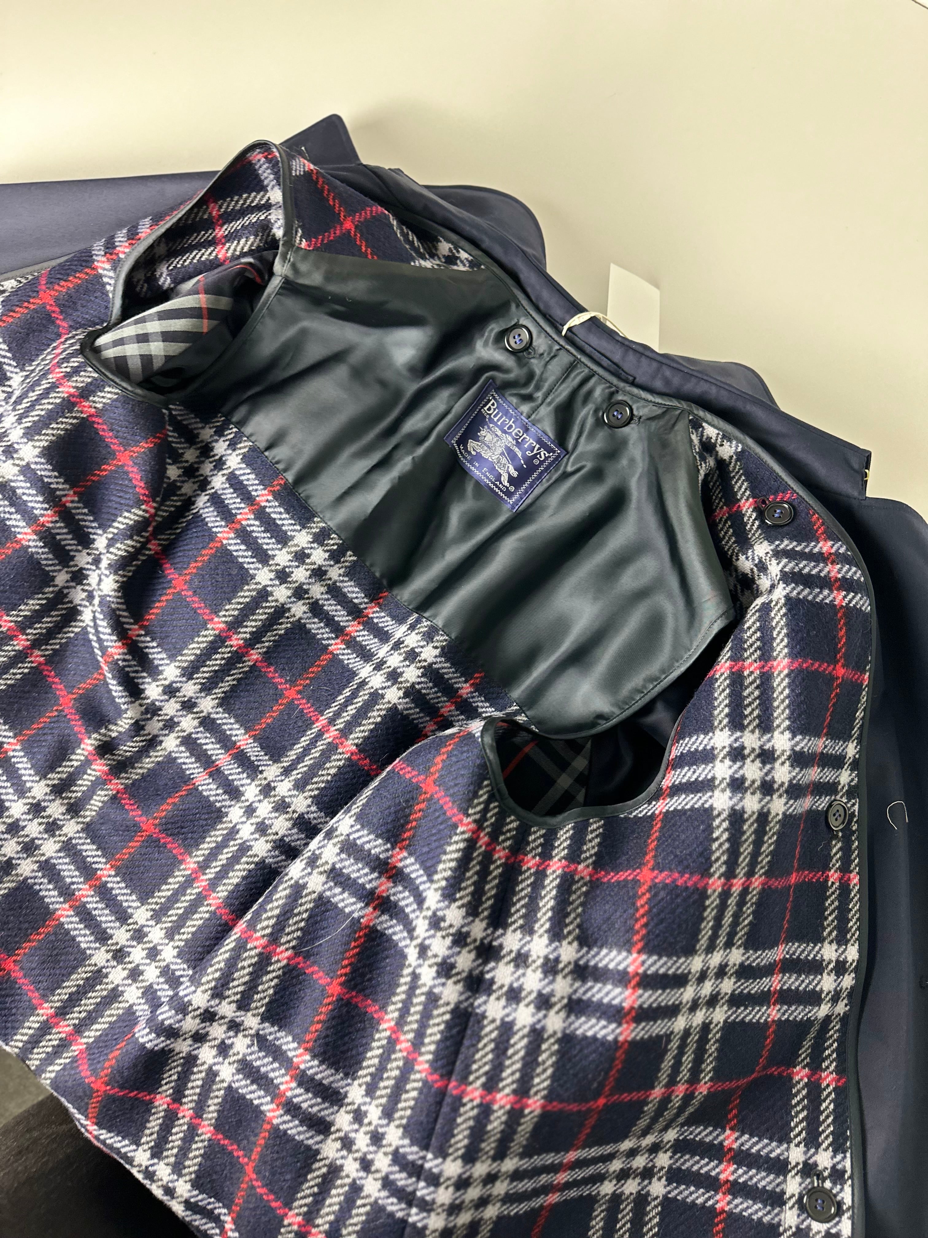 Burberrys Trenchcoat (10/S) including Inlet