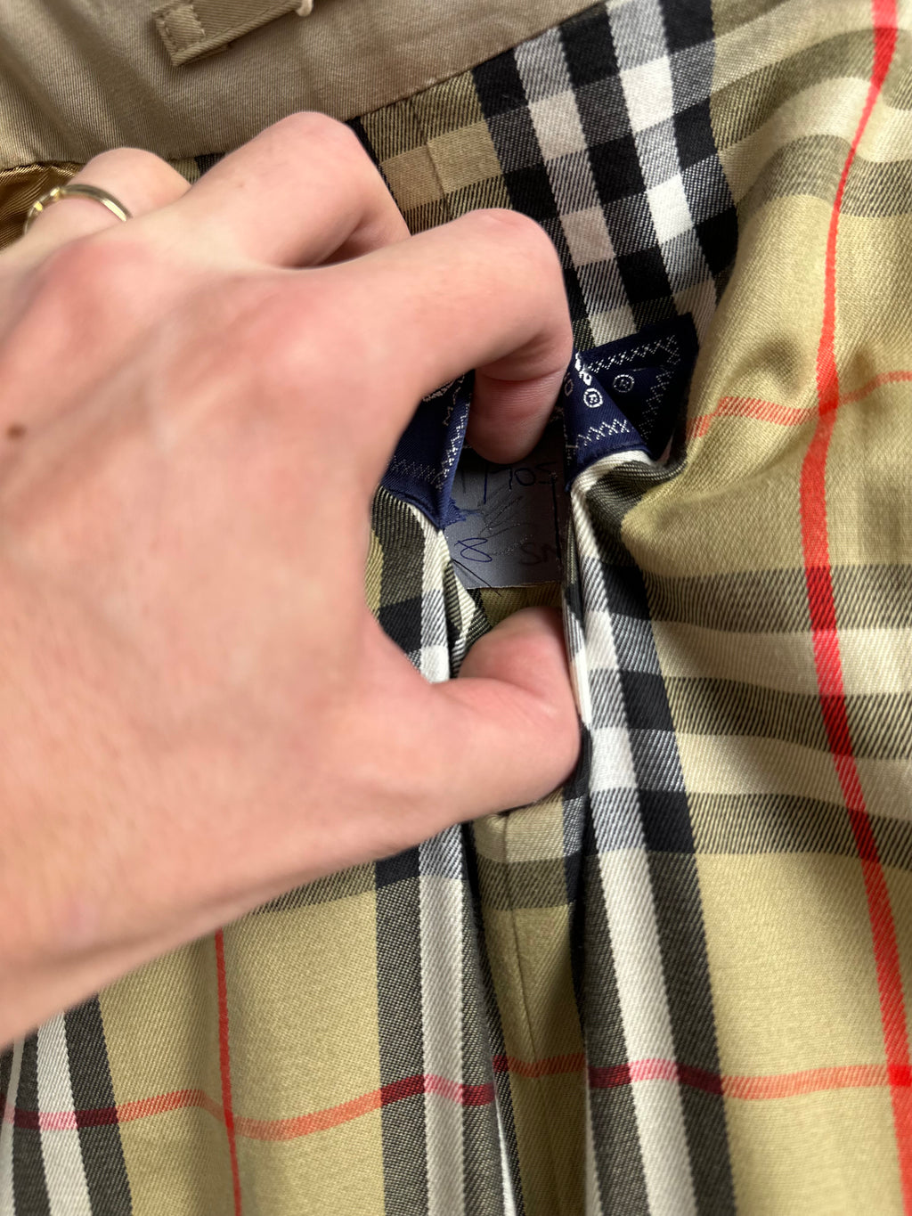 Burberrys Trenchcoat (12/M)