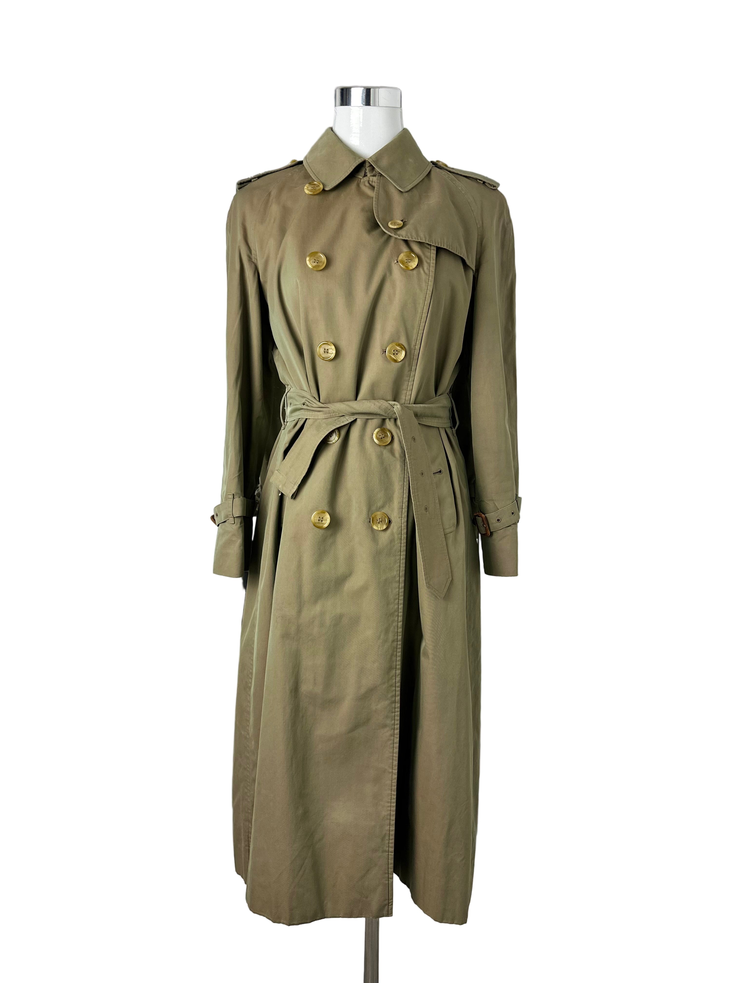 Burberrys Trenchcoat (10/S)