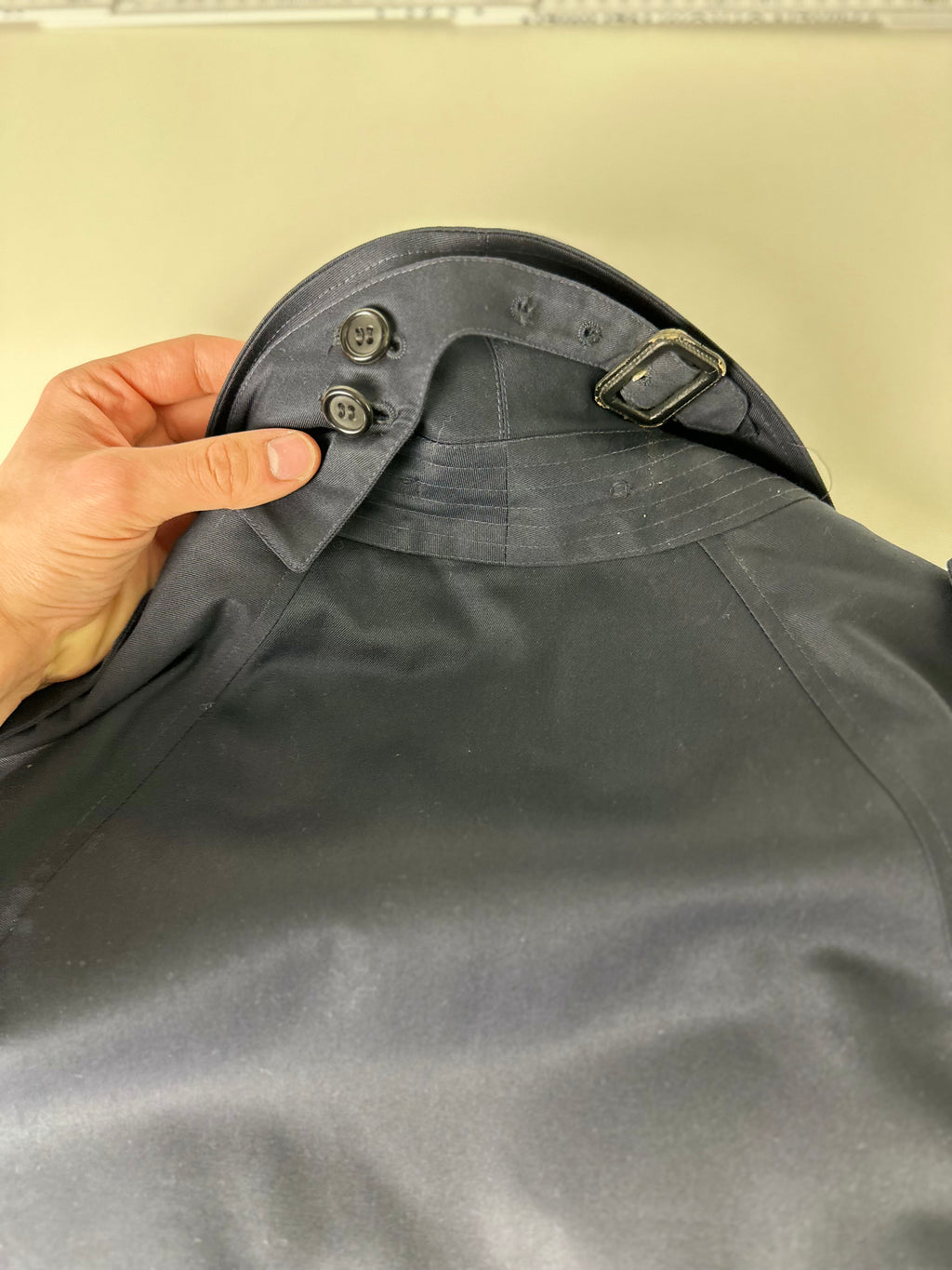 Burberrys Trenchcoat (50/L) including Inlet