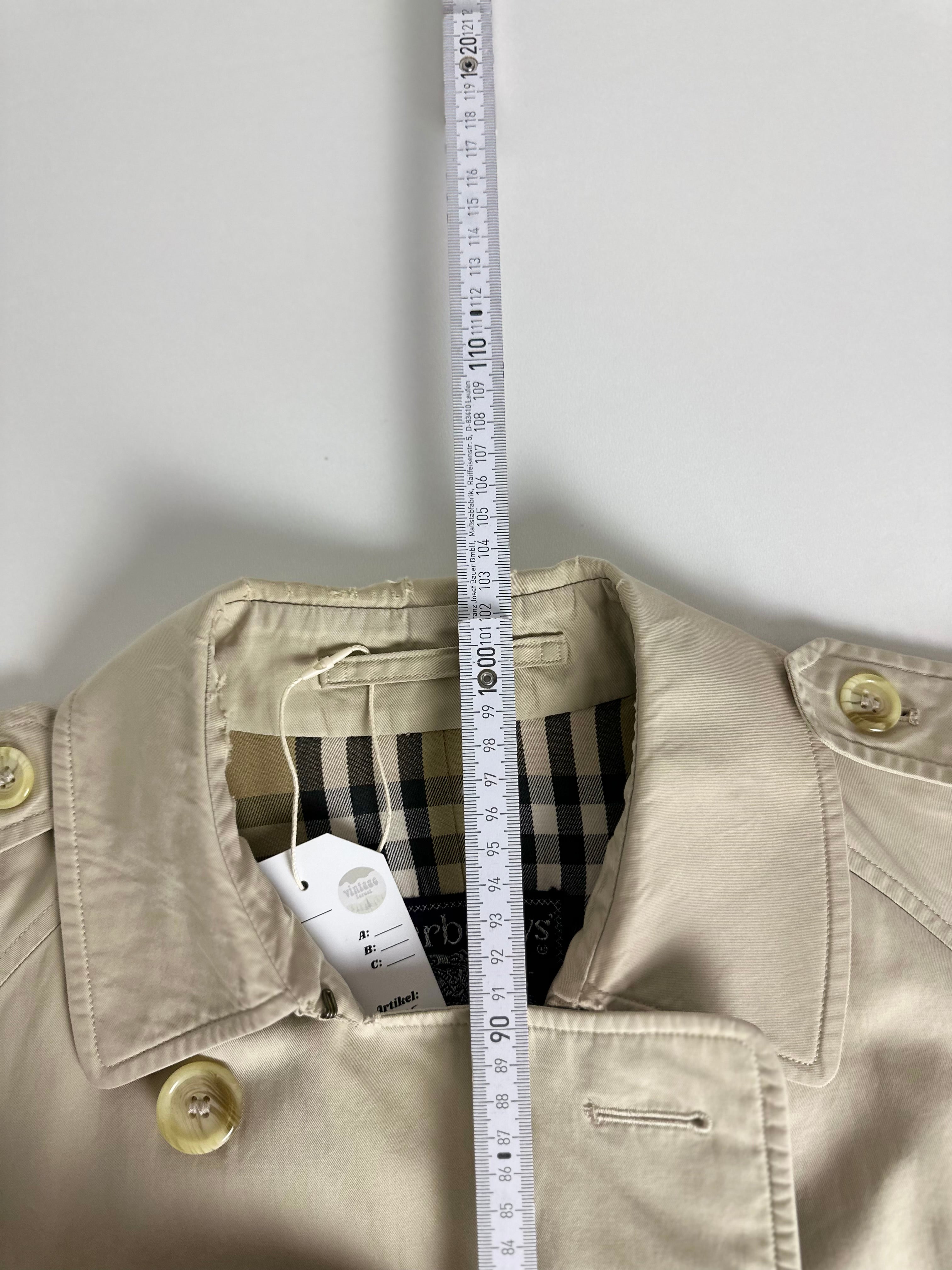 Burberrys Trenchcoat (10/S)
