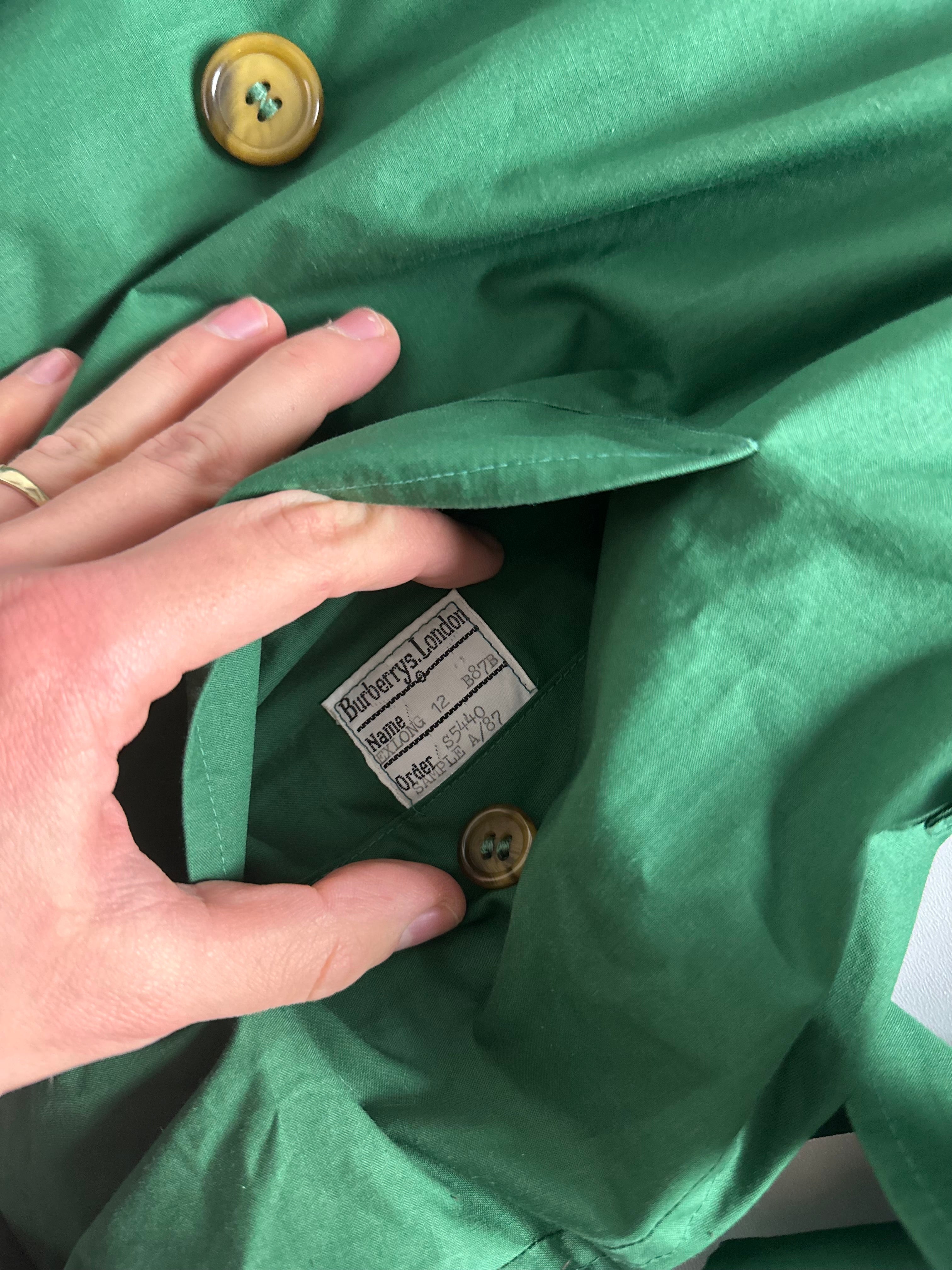 Burberrys Trenchcoat (12/M)