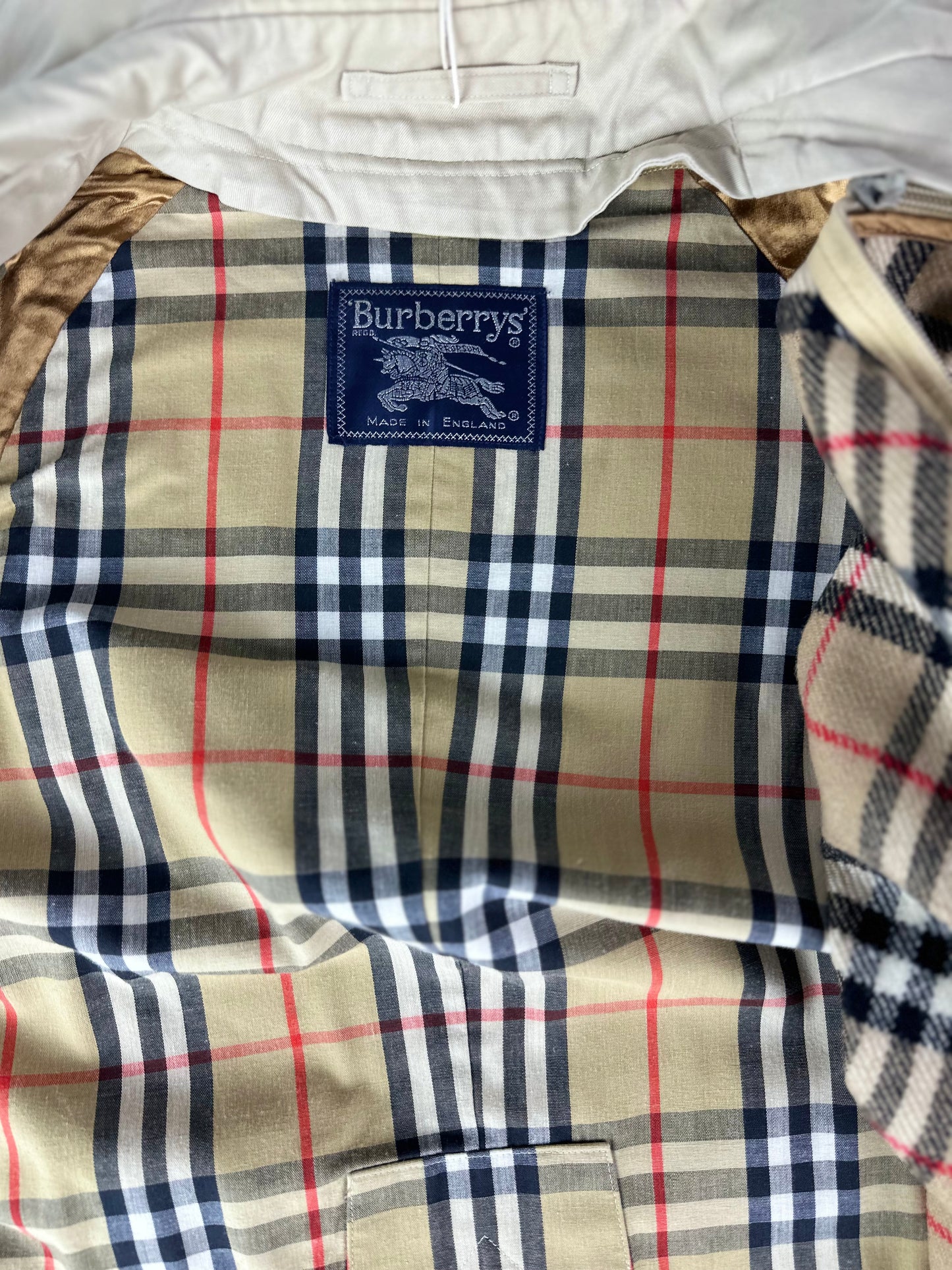 Vintage Burberry Trench Coat Creme Size 4 XXXS With Lining