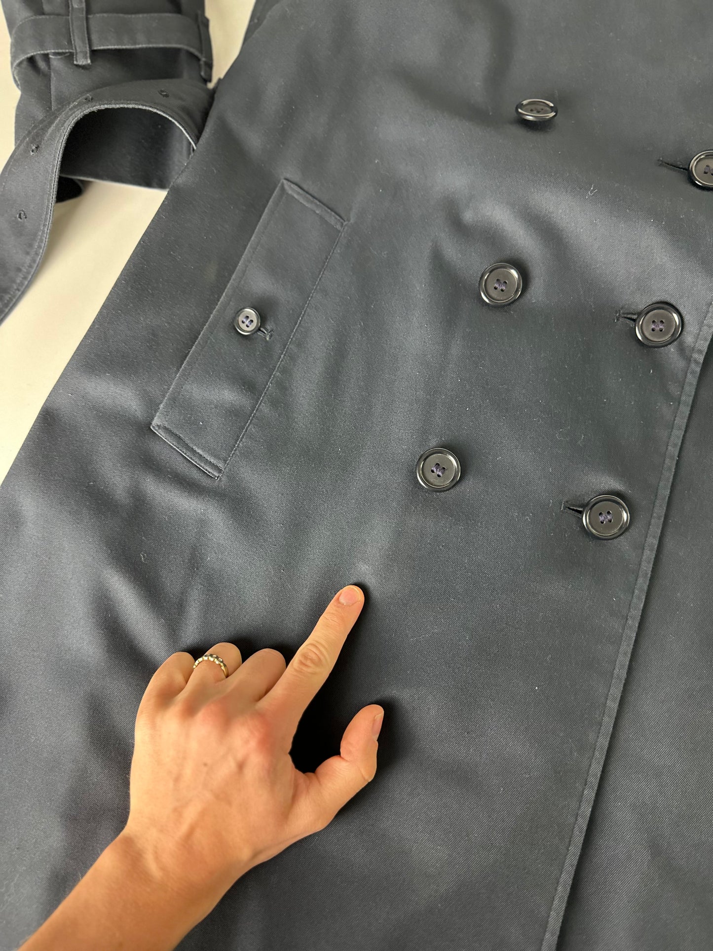 Burberrys Trenchcoat (10/S)