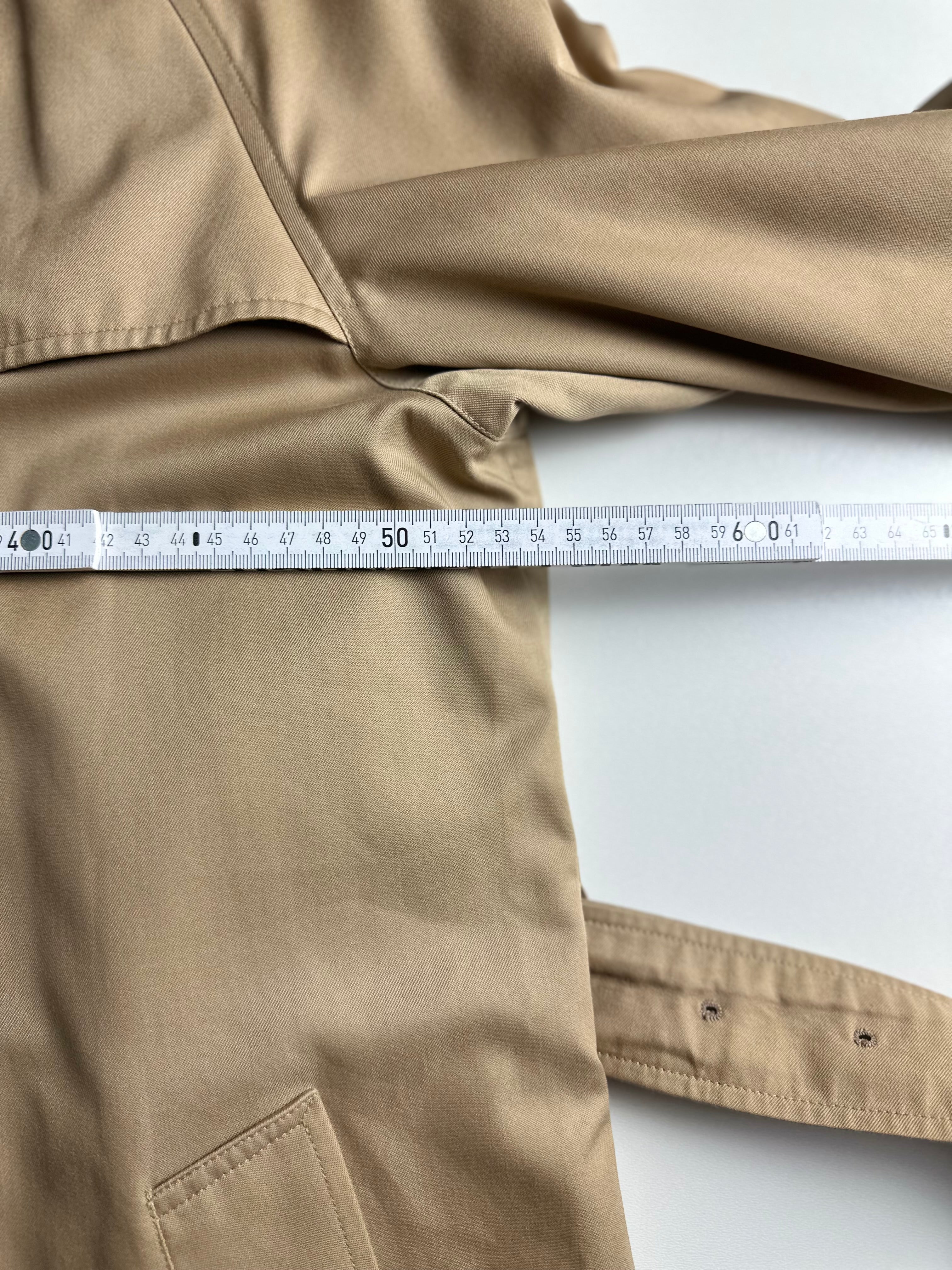 Burberrys Trenchcoat (12/M) including Inlet