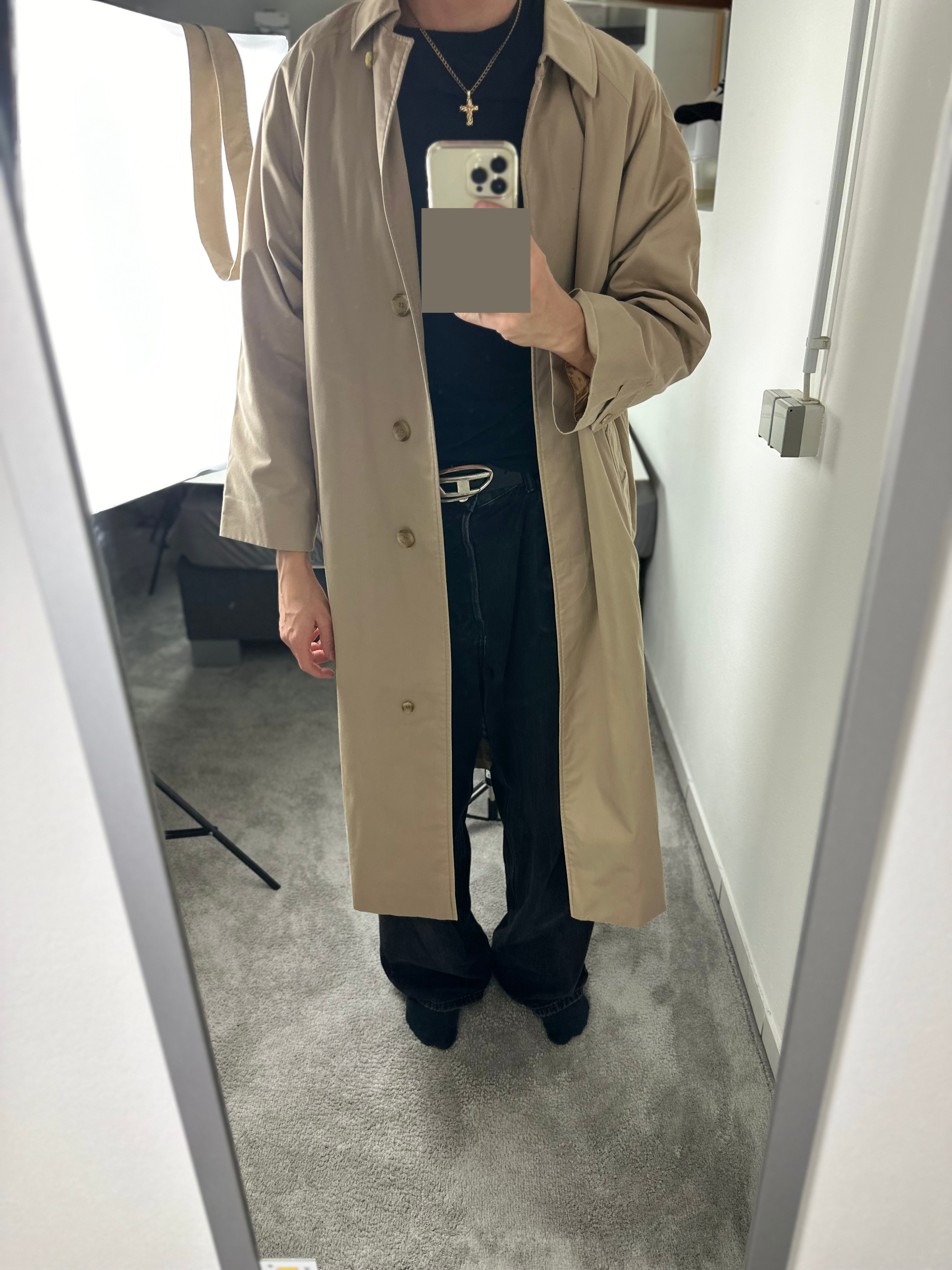 Burberrys Trenchcoat (14/L)