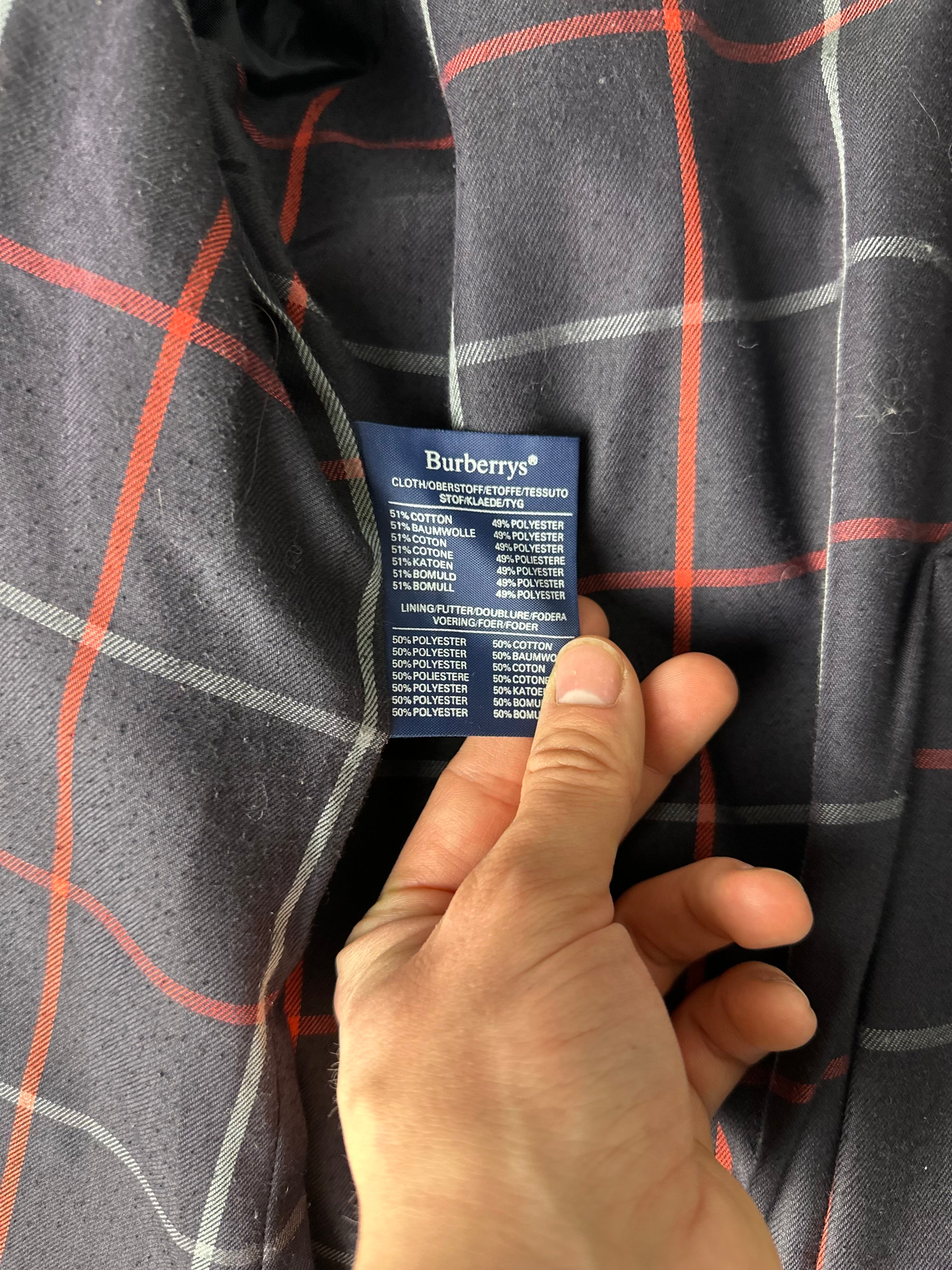 Burberrys Trenchcoat (12/M)