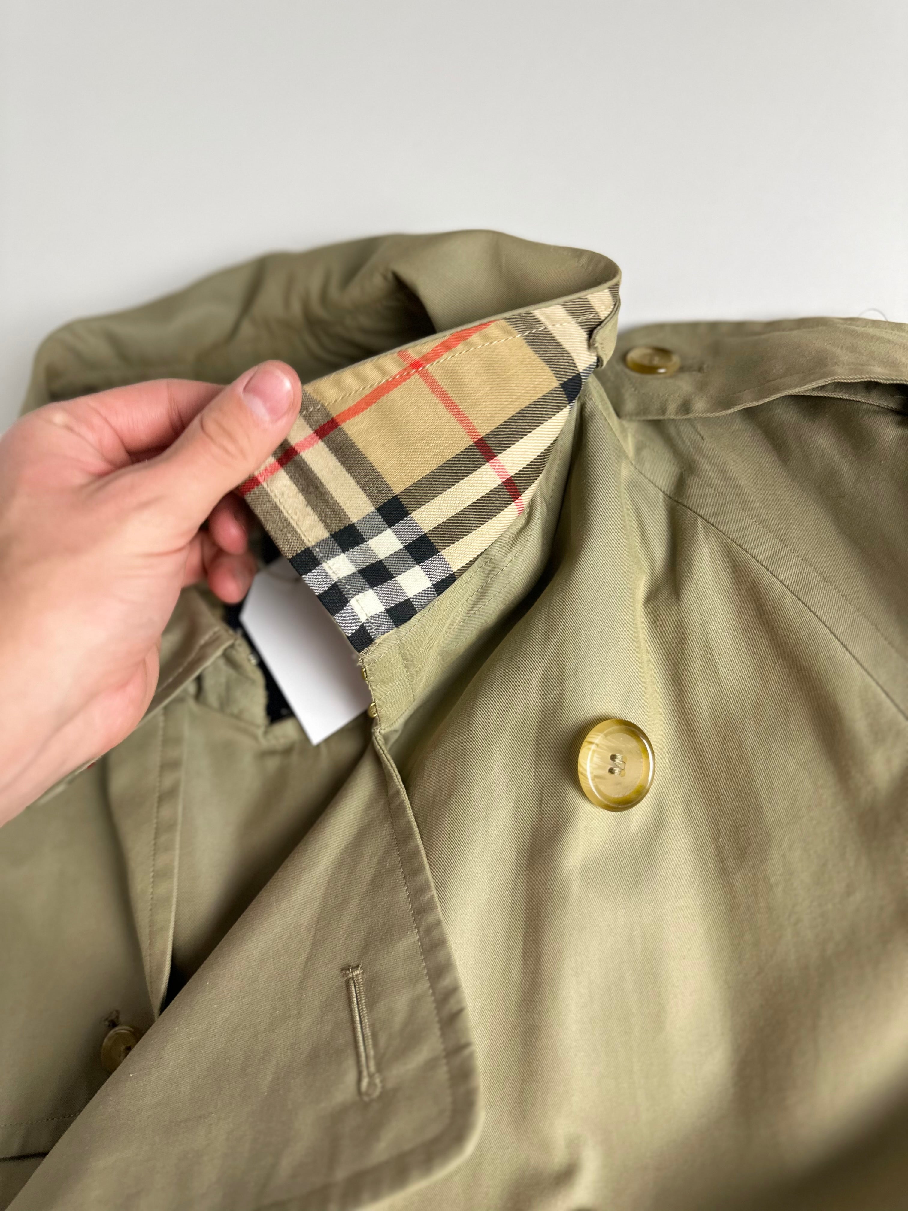 Burberrys Trenchcoat (50/L)