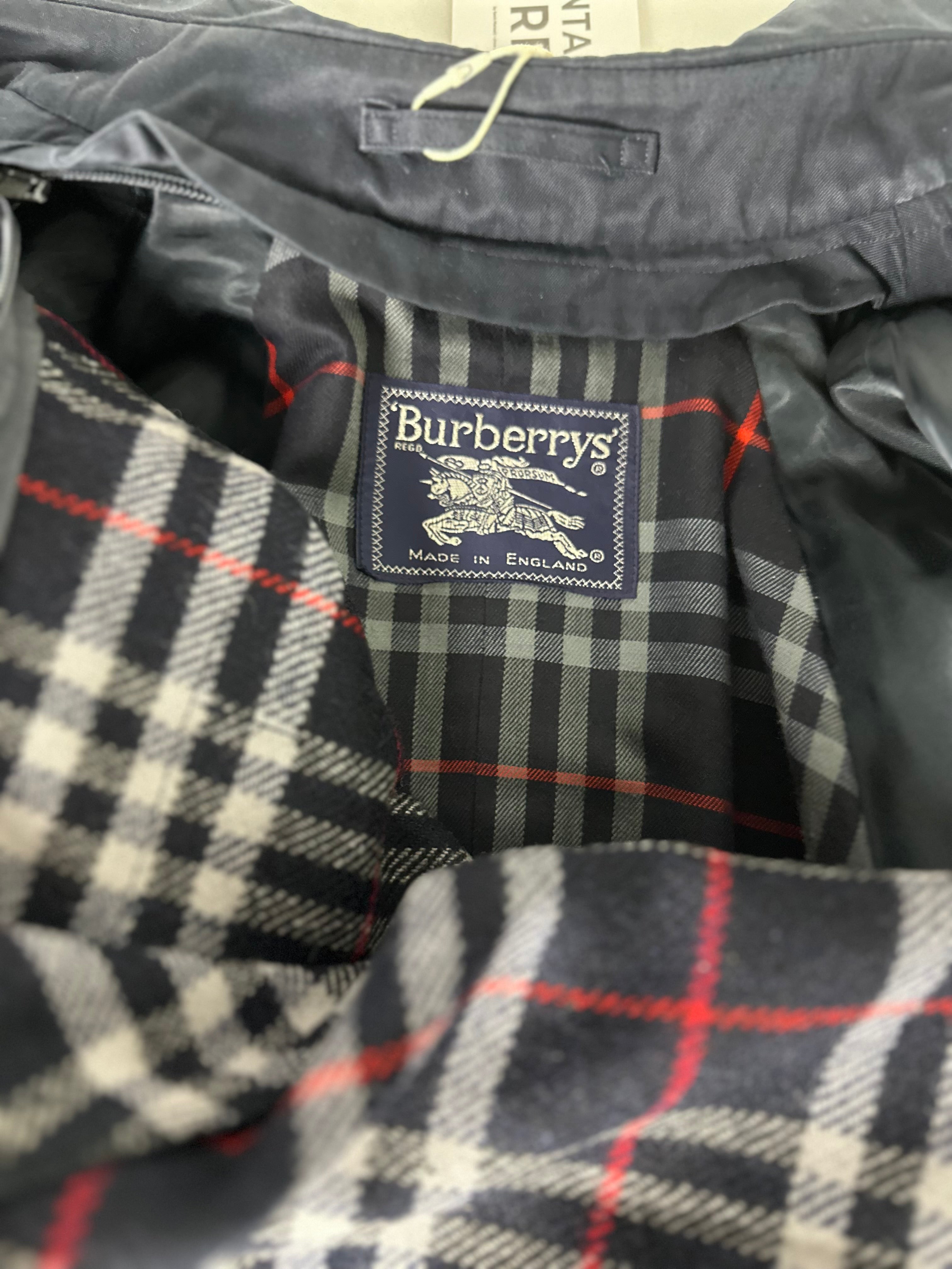 Burberrys Trenchcoat (10/S) including Inlet
