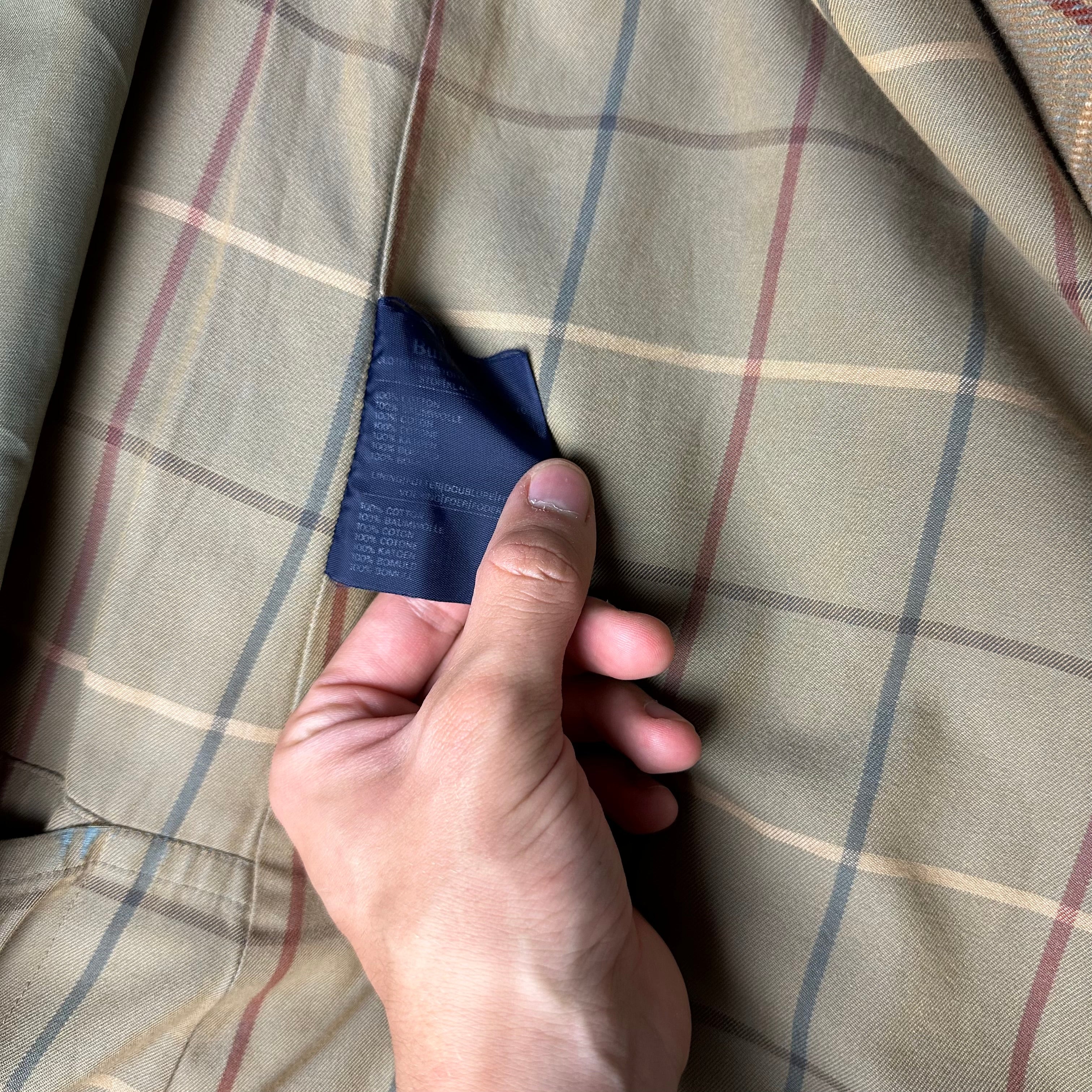 Burberrys Trenchcoat (12/M)