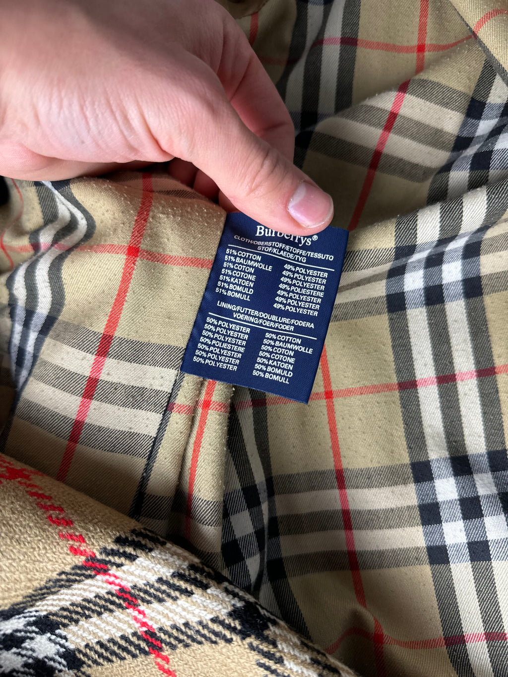 Burberrys Trenchcoat (48/M) including Inlet