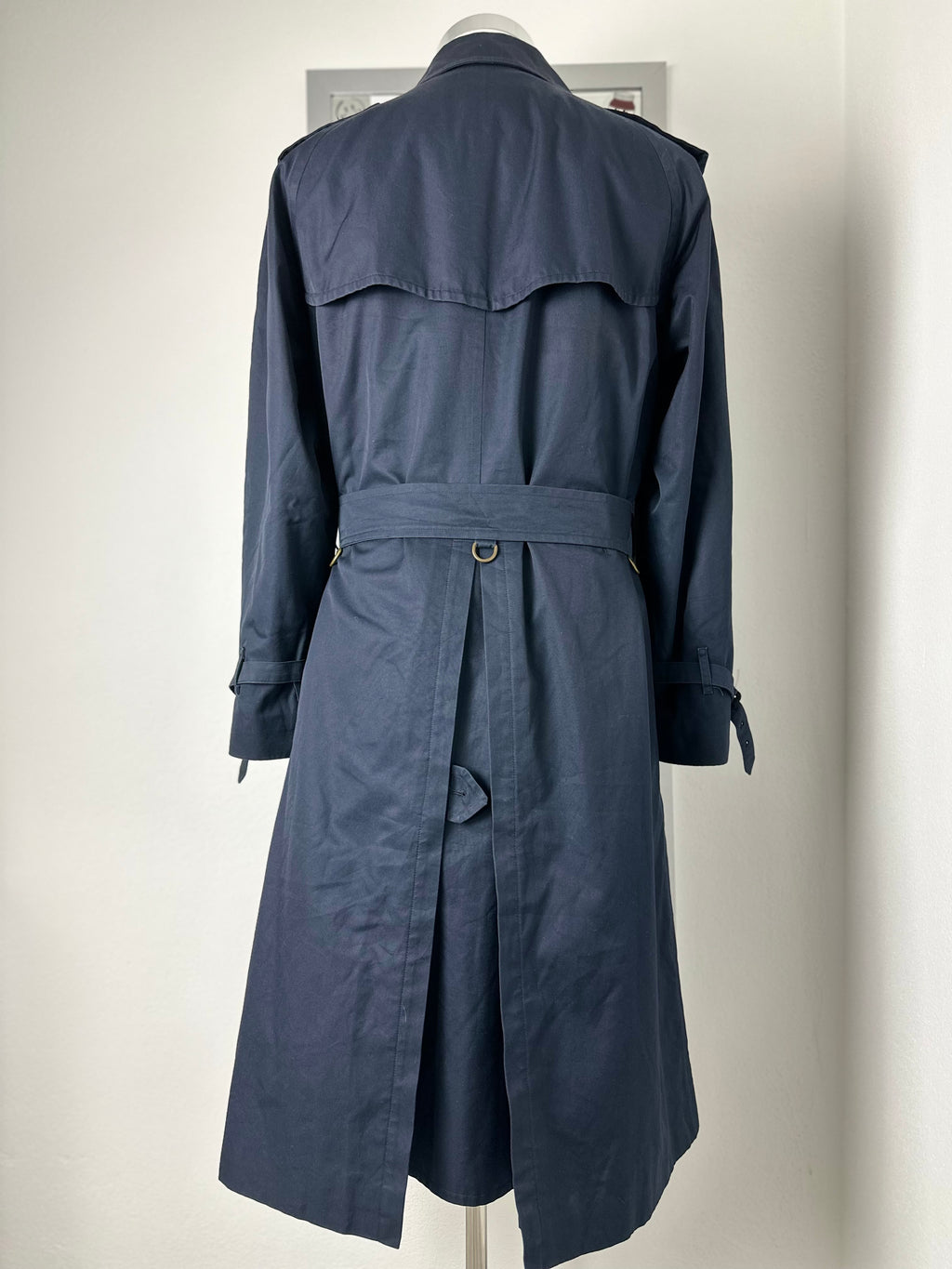 Burberrys Trenchcoat (48/M) including Inlet