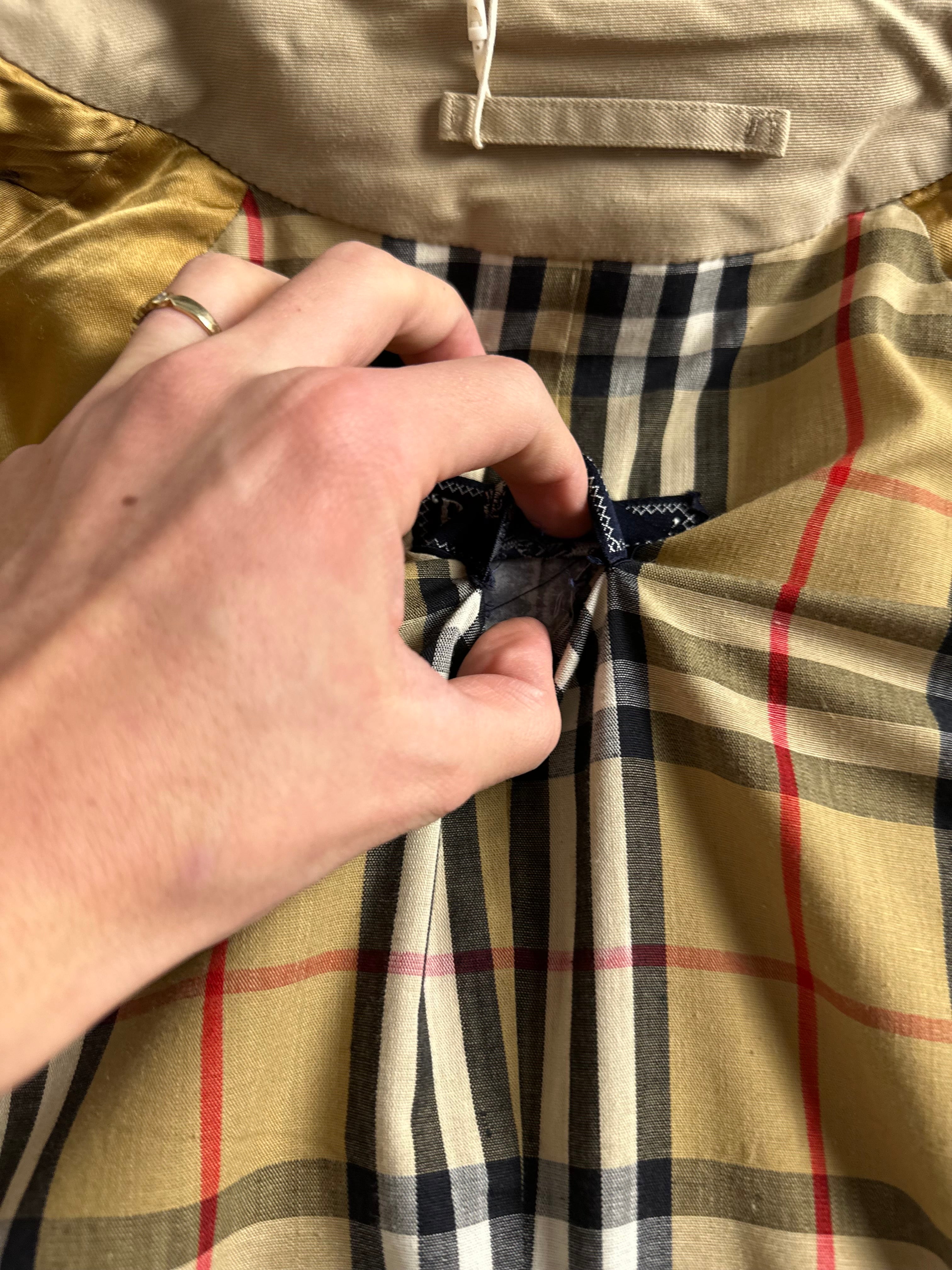 Burberrys Trenchcoat (8/XS)