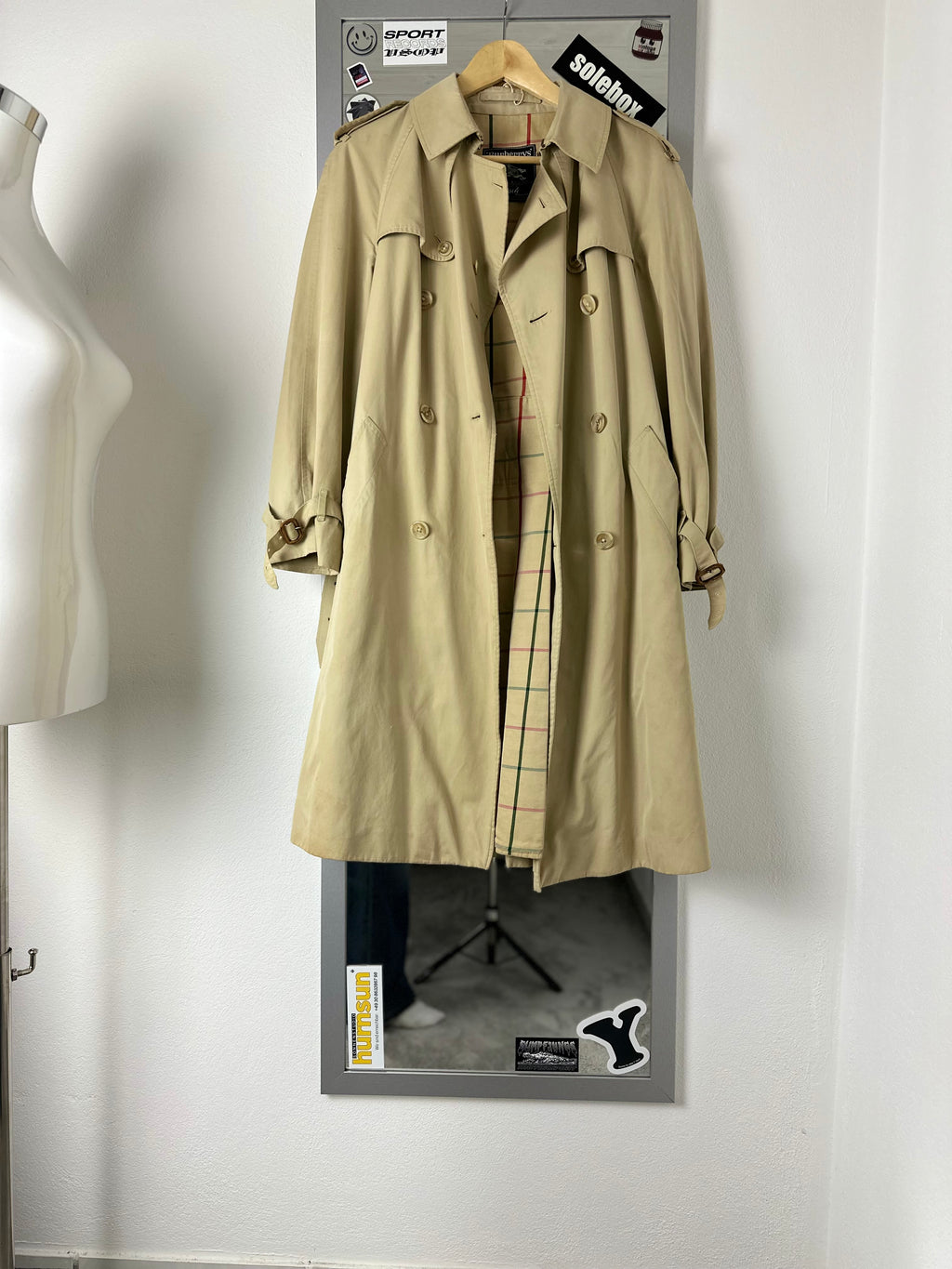 Burberrys Trenchcoat (10/S)
