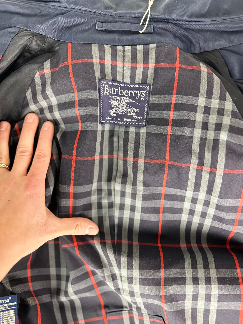 Burberrys Trenchcoat (12/M)