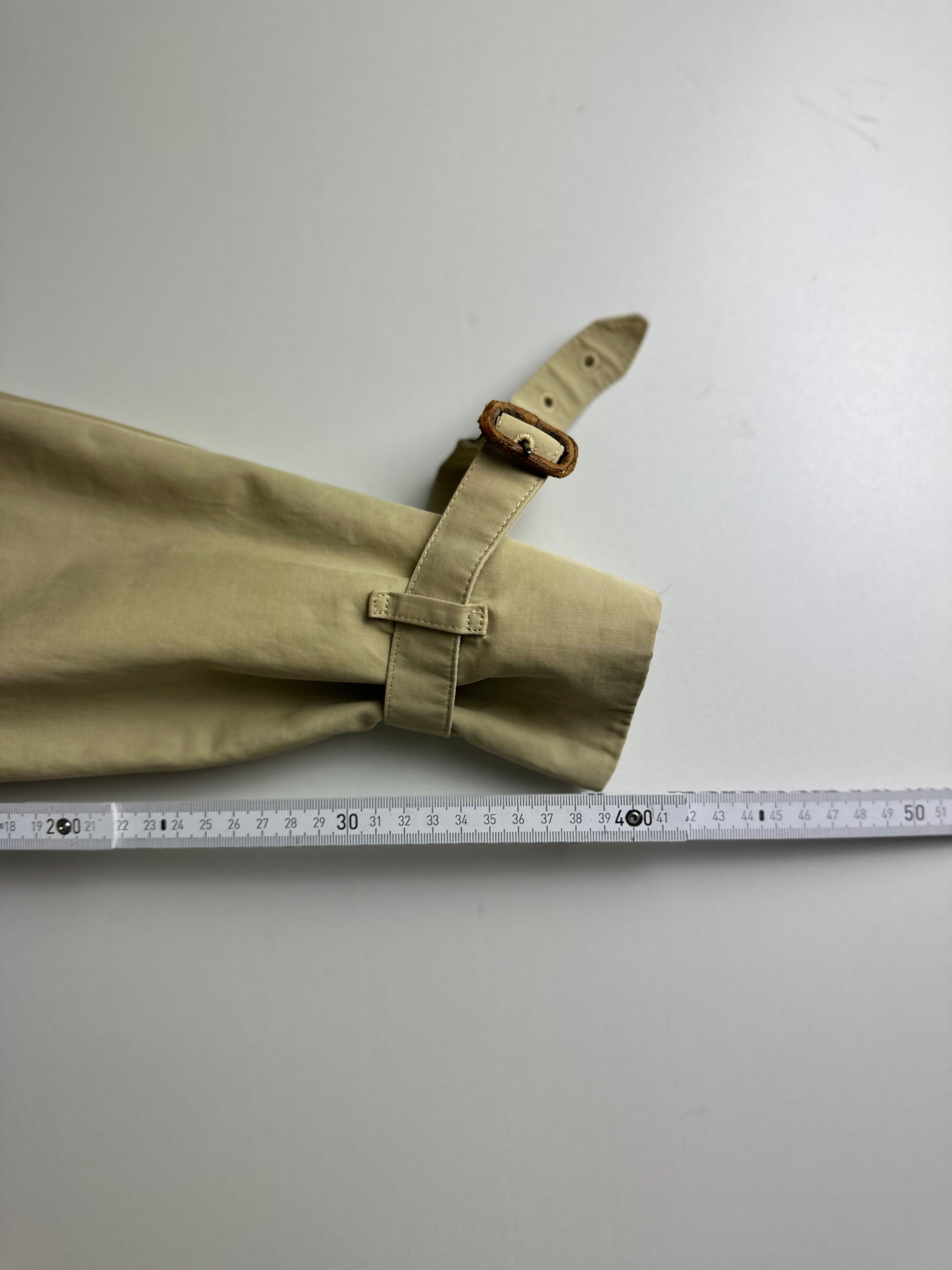 Burberrys Trenchcoat (10/S)