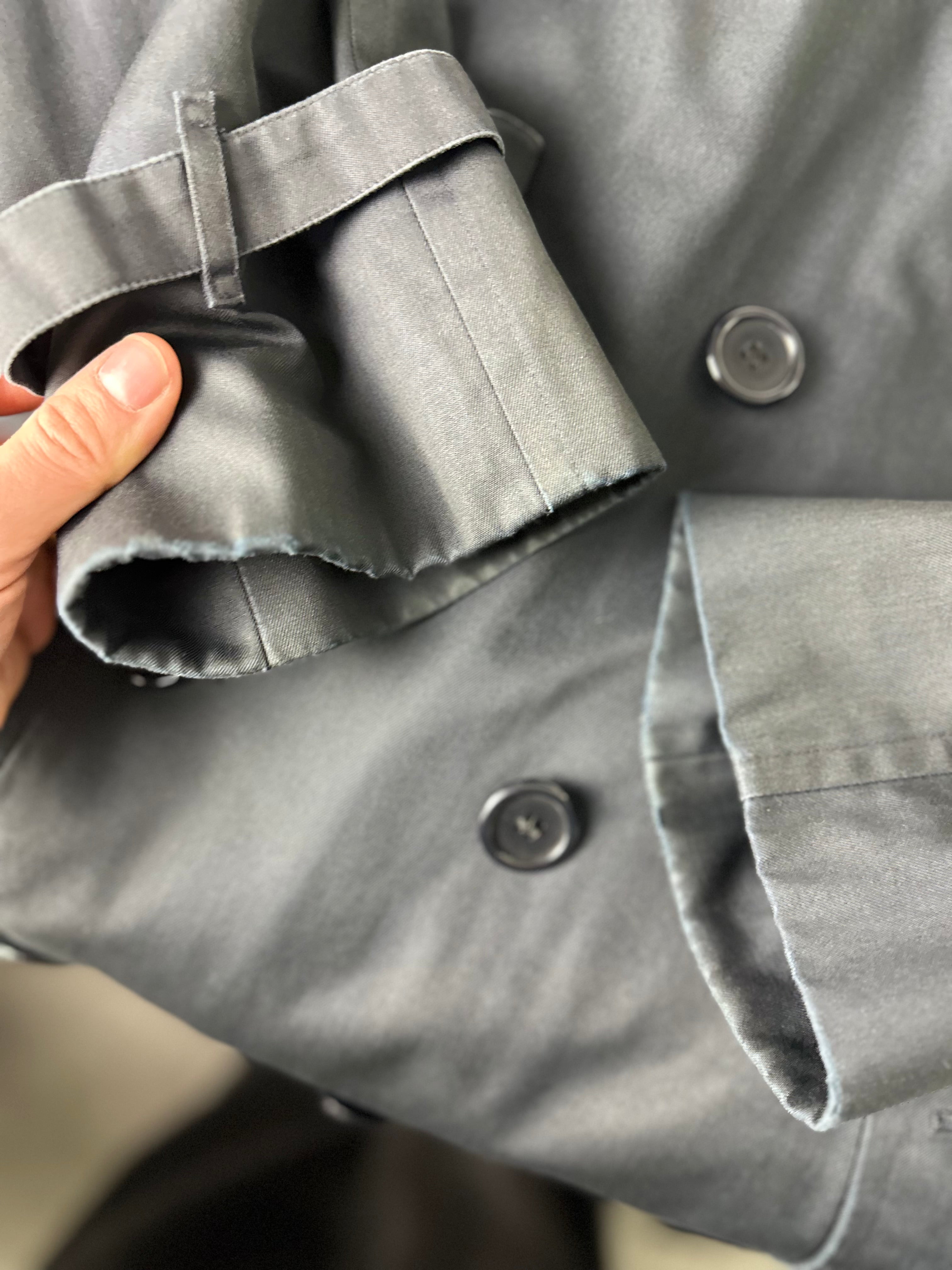 Burberrys Trenchcoat (46/S) including Inlet