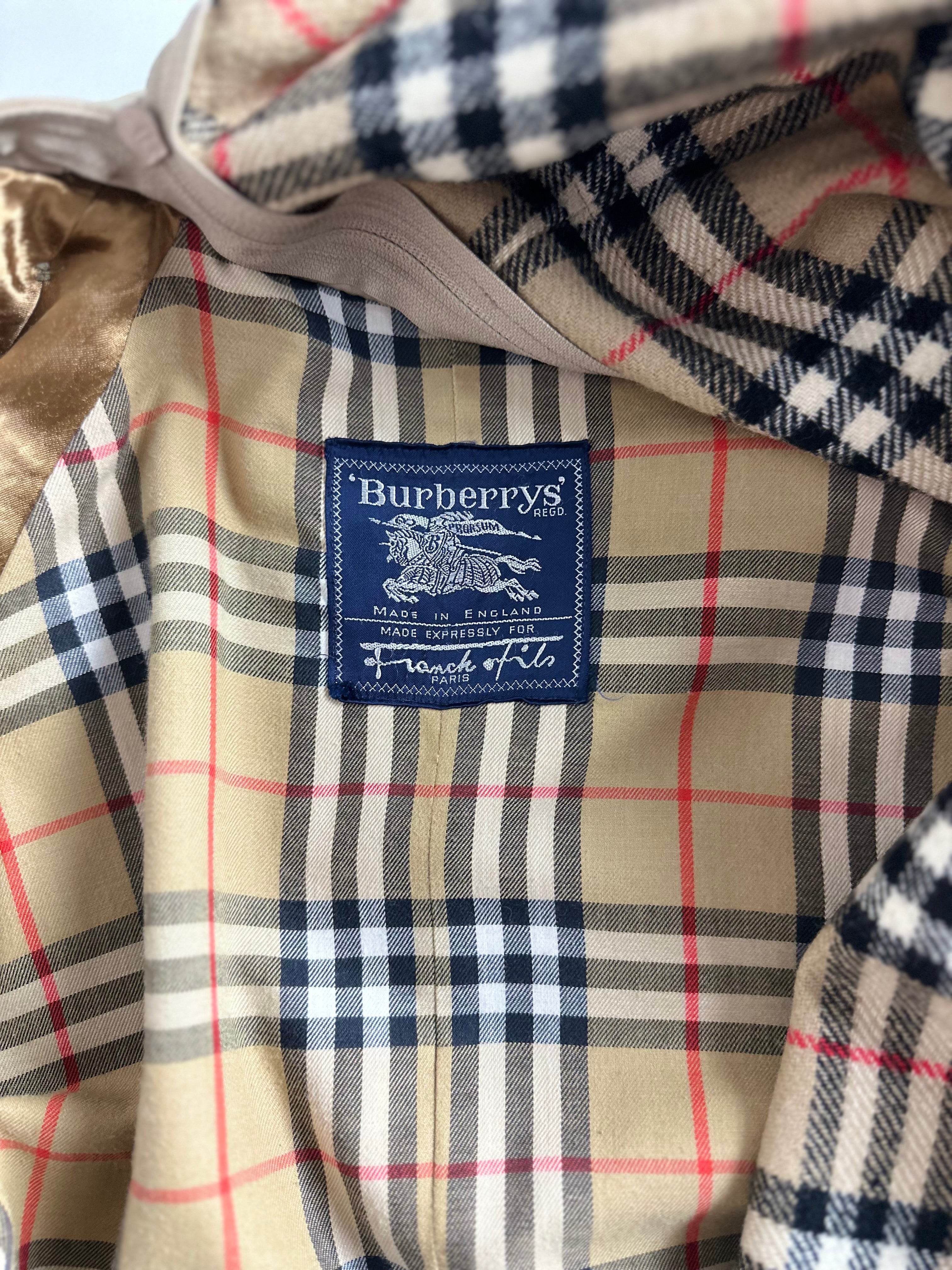 Burberrys Trenchcoat (14/L) including Inlet