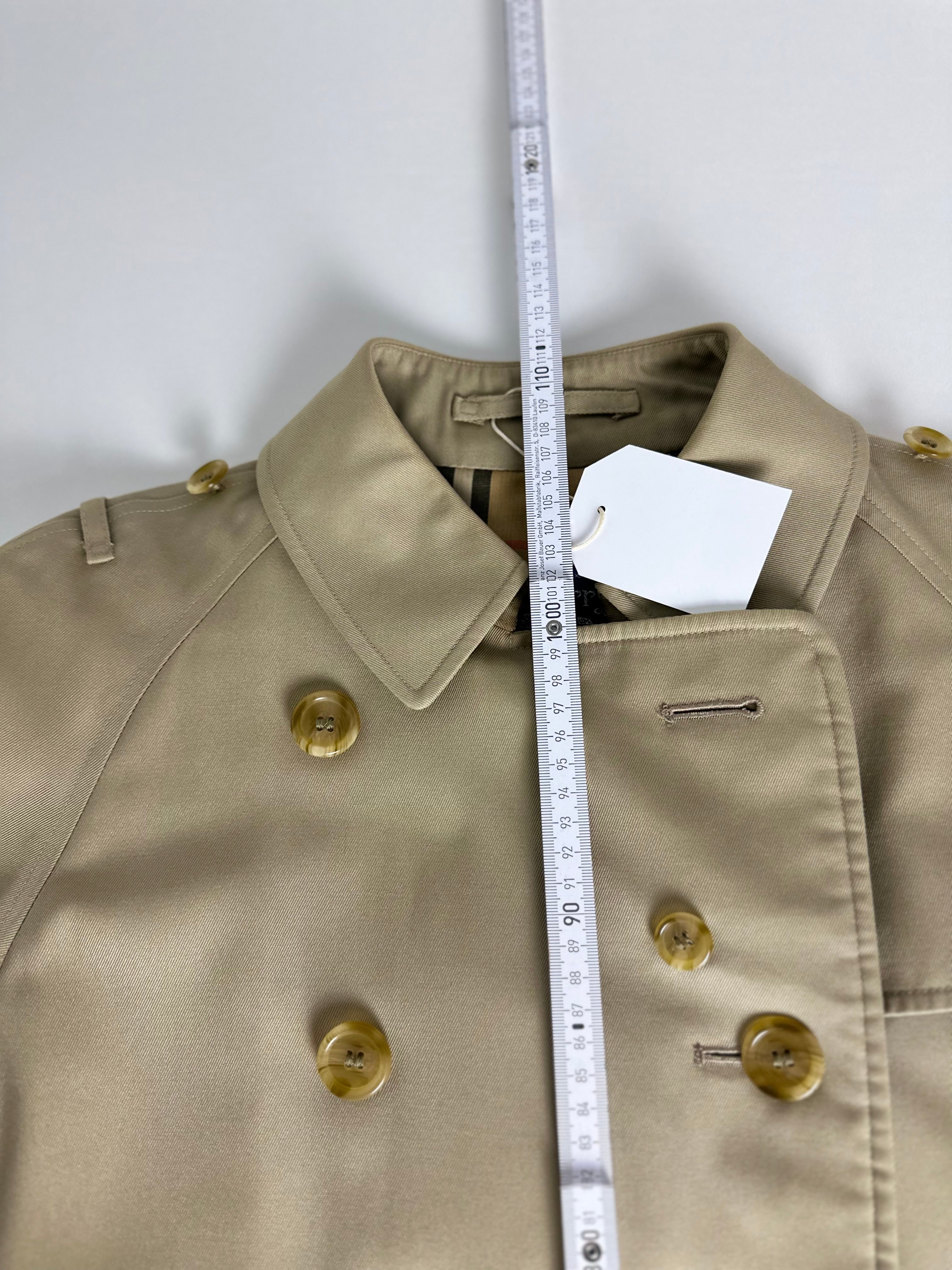Burberrys Trenchcoat (10/S)