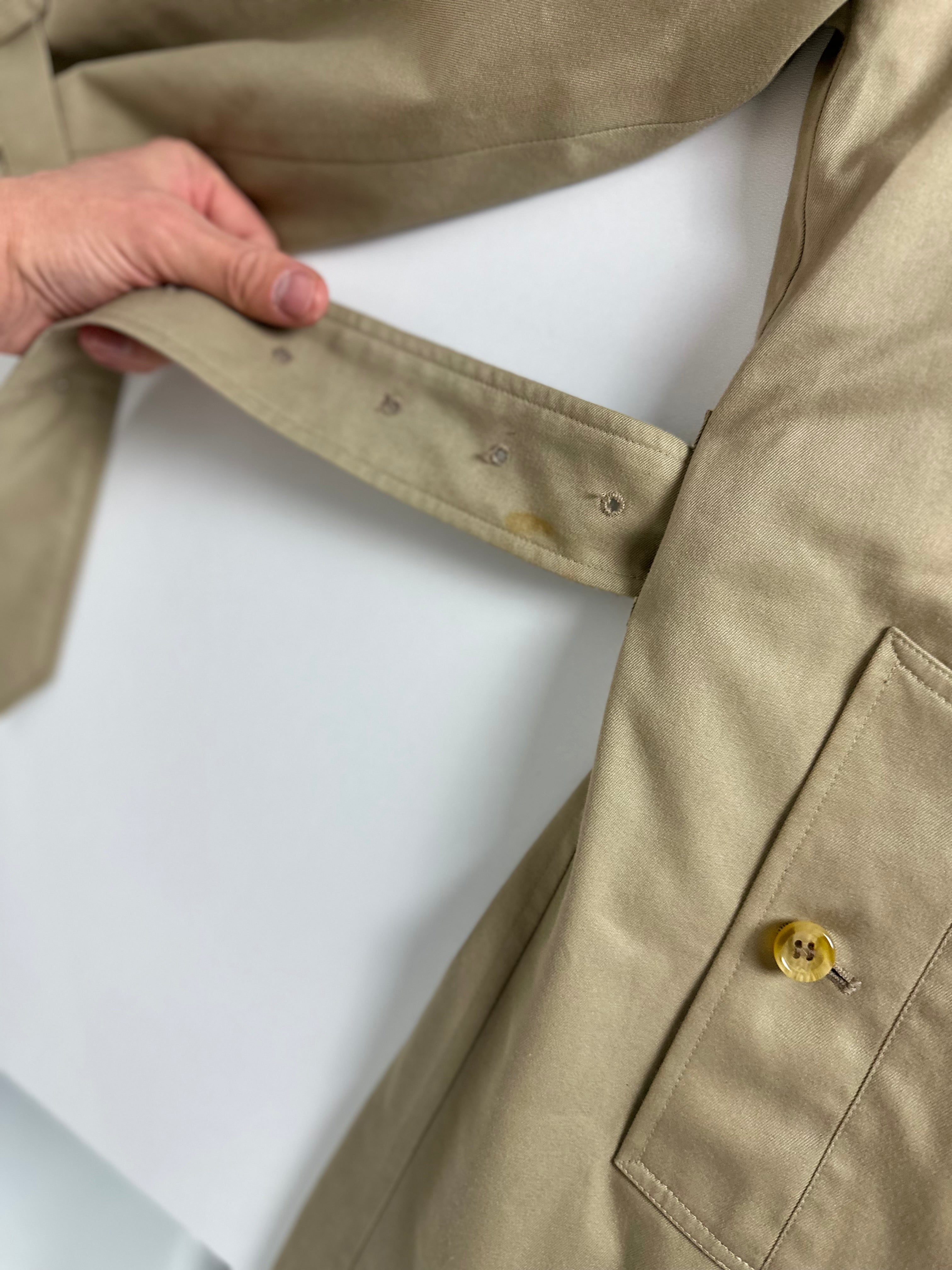 Burberrys Trenchcoat (12/M)