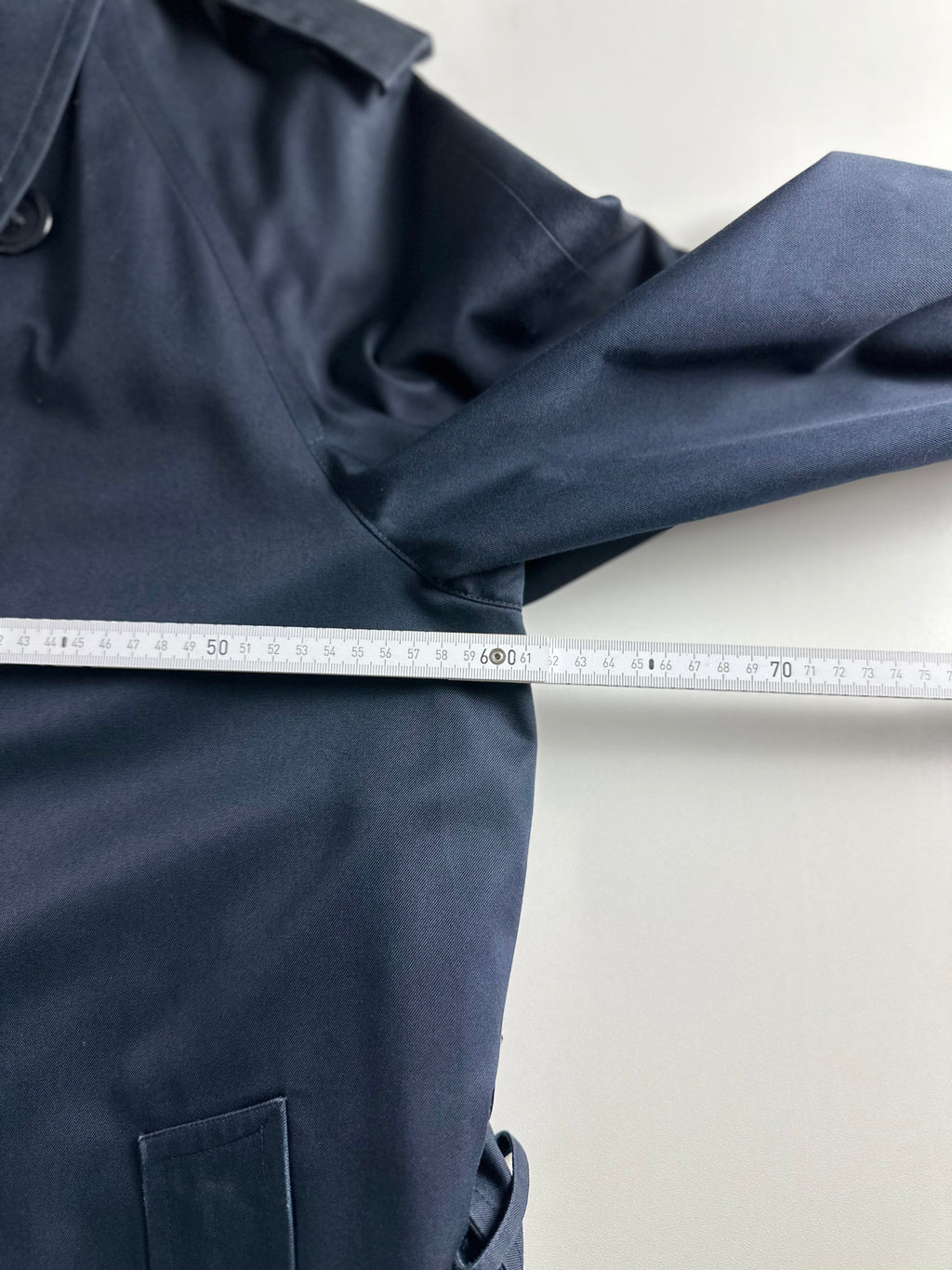 Burberrys Trenchcoat (52/L) including Inlet