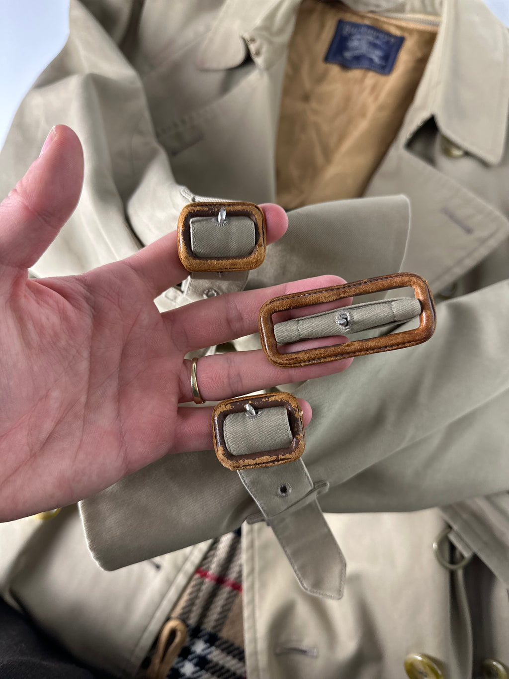 Burberrys Trenchcoat (50/L) including Inlet