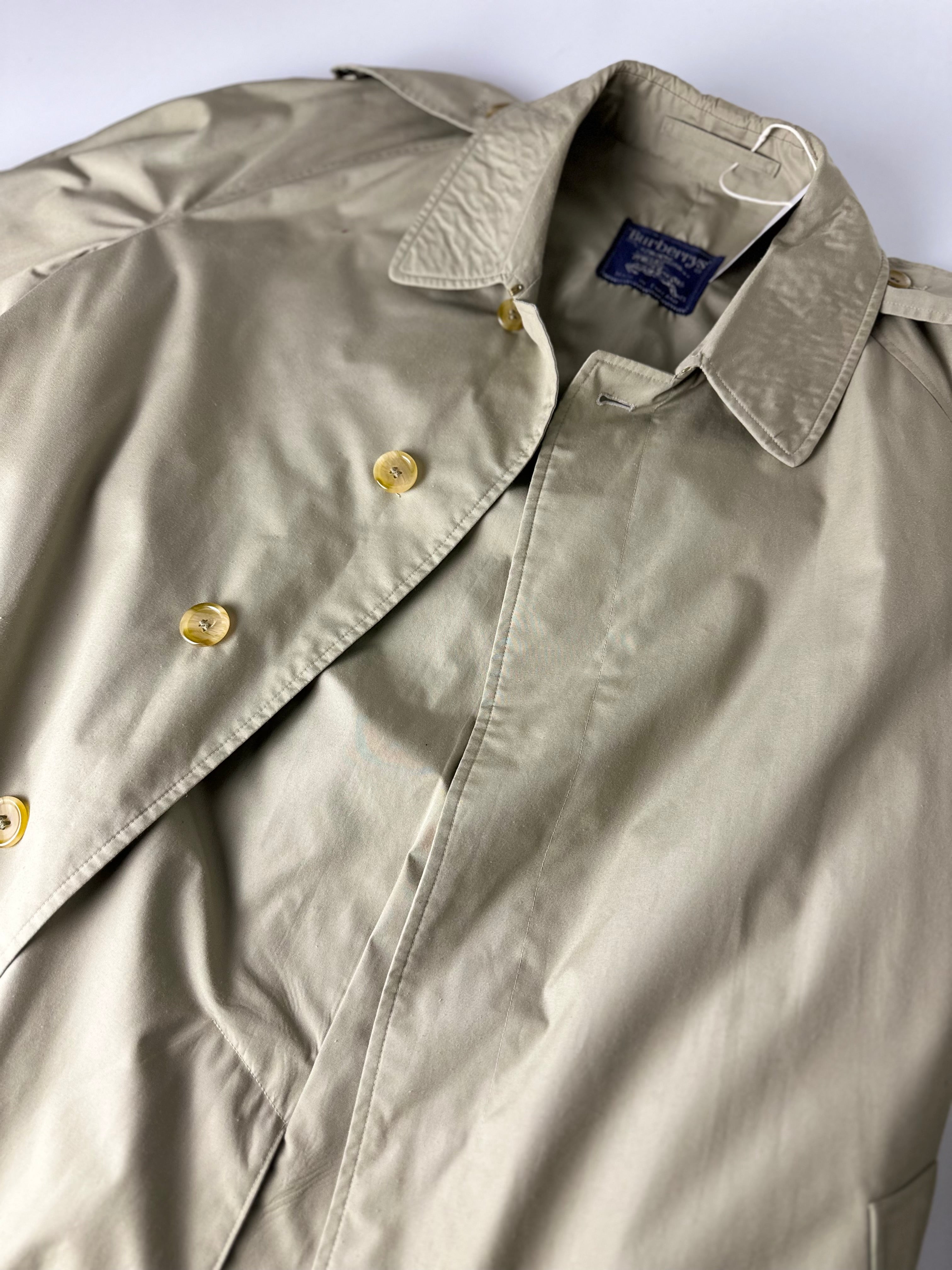 Burberrys Trenchcoat (50/L)
