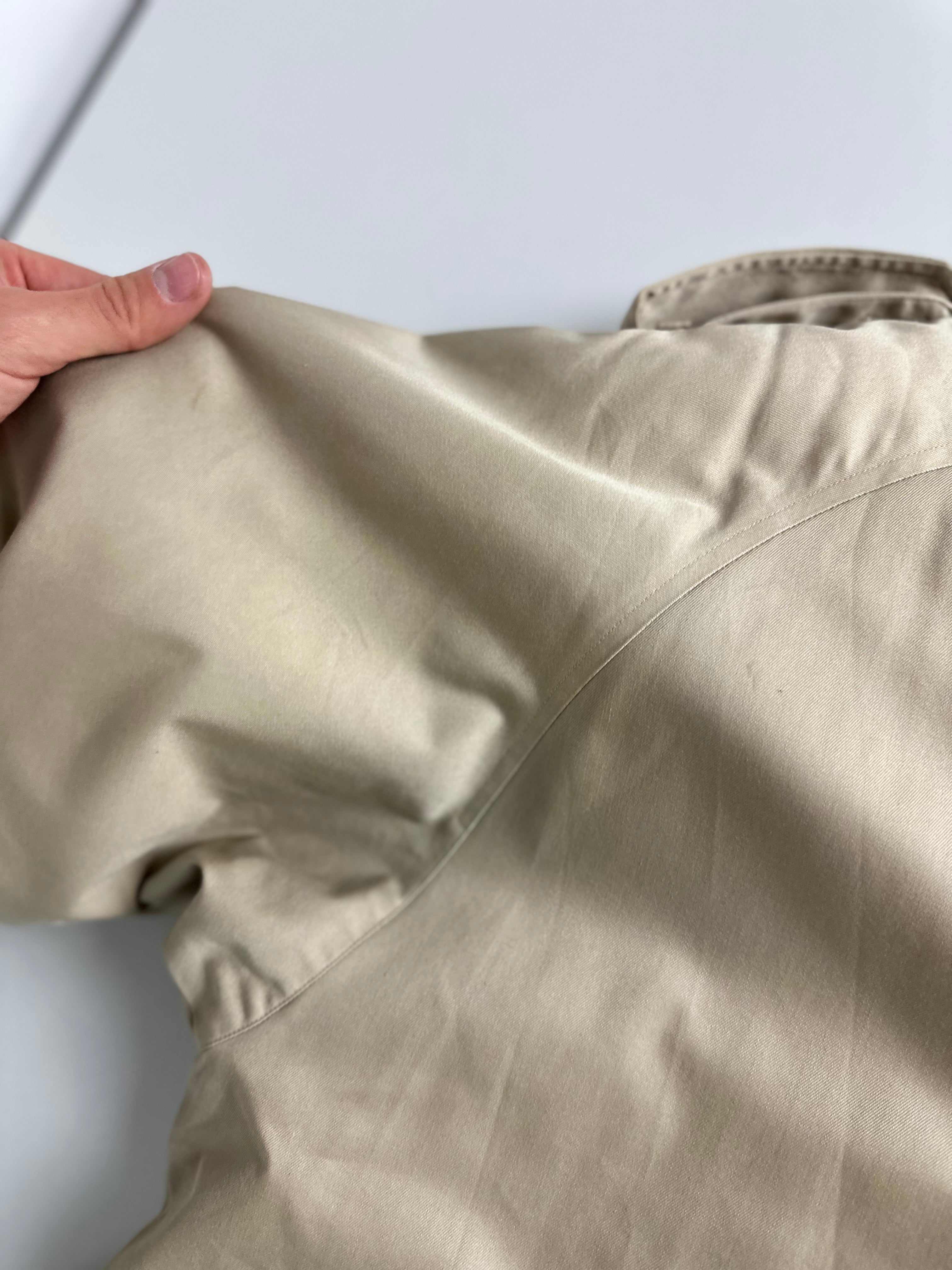 Burberrys Trenchcoat (14/L)