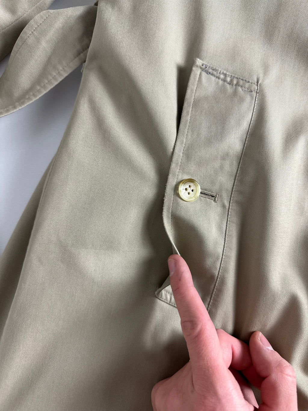 Burberrys Trenchcoat (14/L) including Inlet