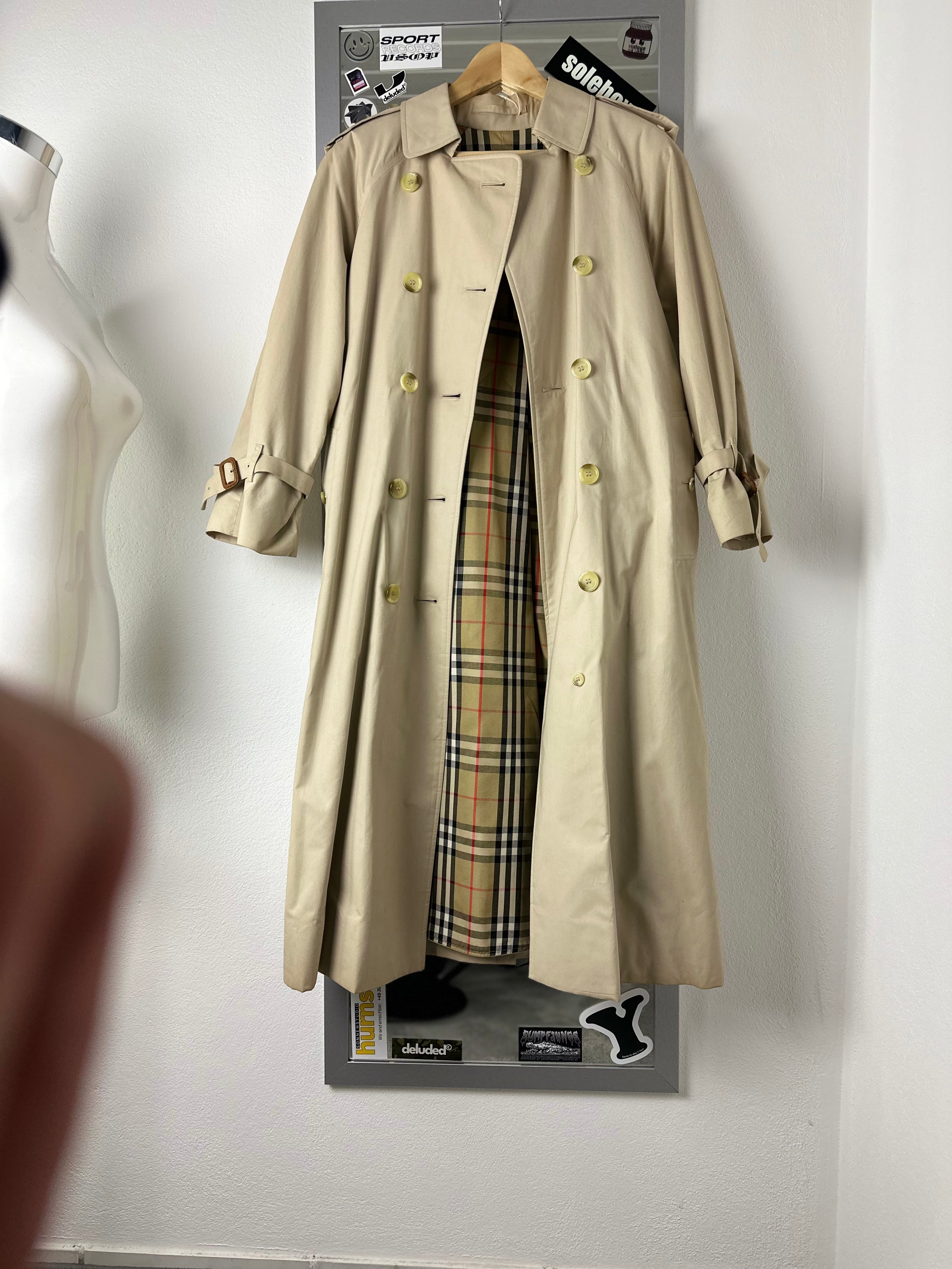 Burberrys Trenchcoat (8/XS)