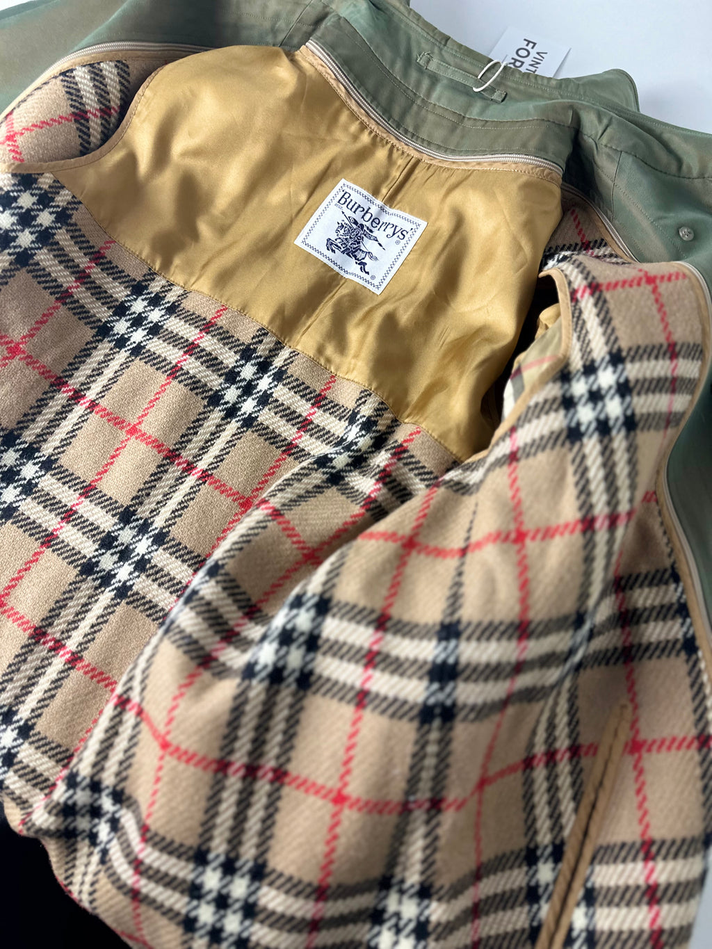Burberrys Trenchcoat (10/S) including Inlet