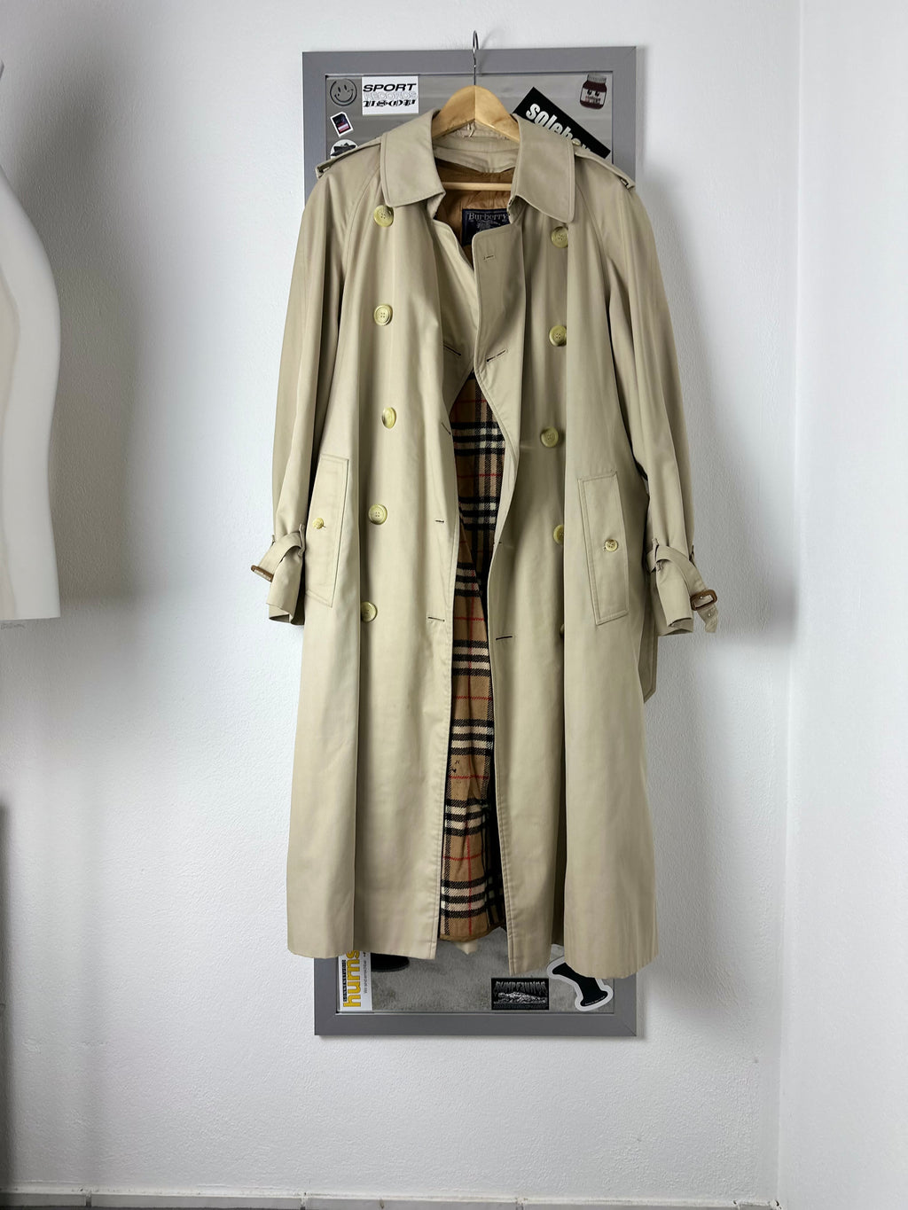 Burberrys Trenchcoat (48/M) including Inlet