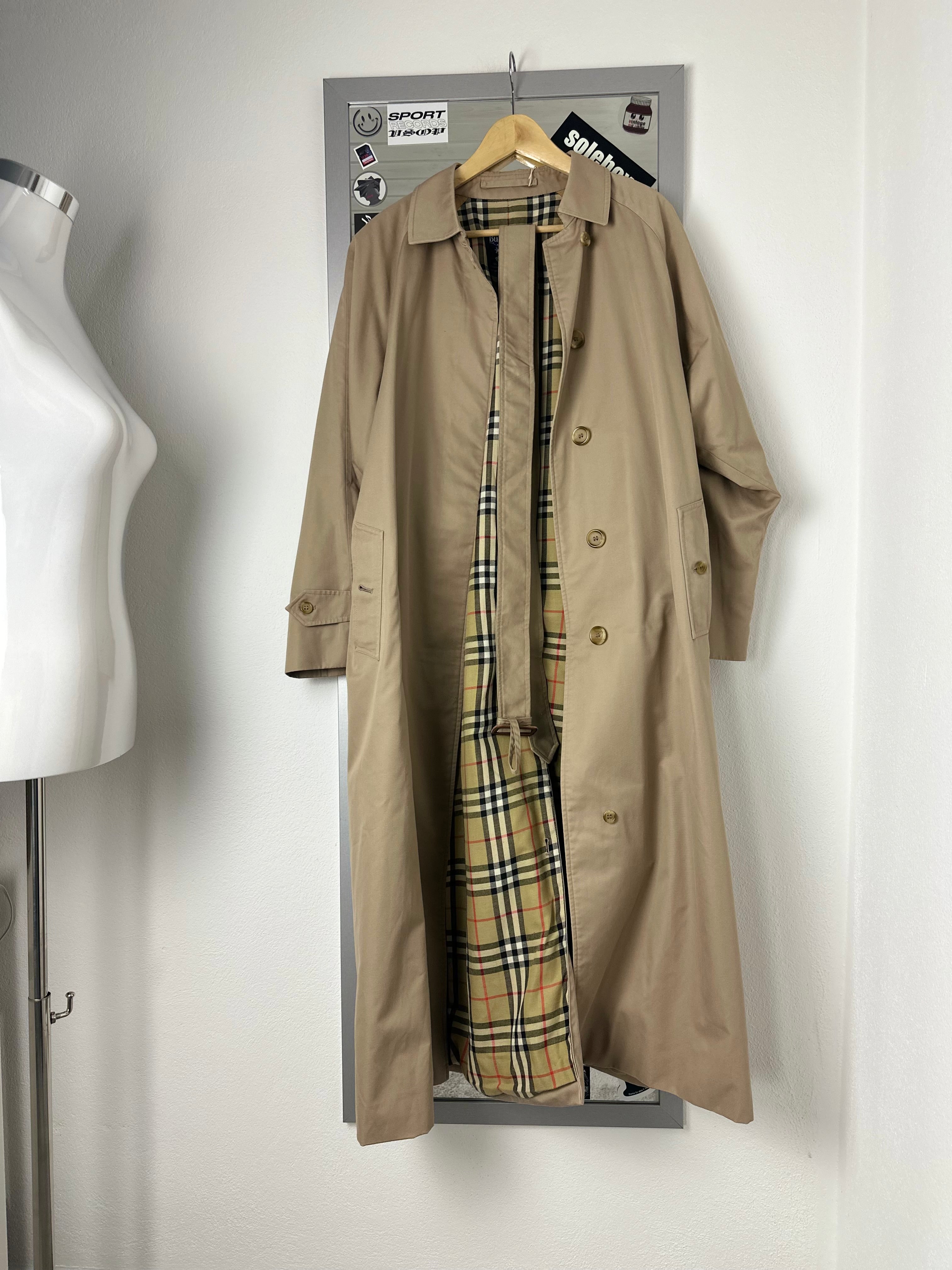 Burberrys Trenchcoat (14/L)