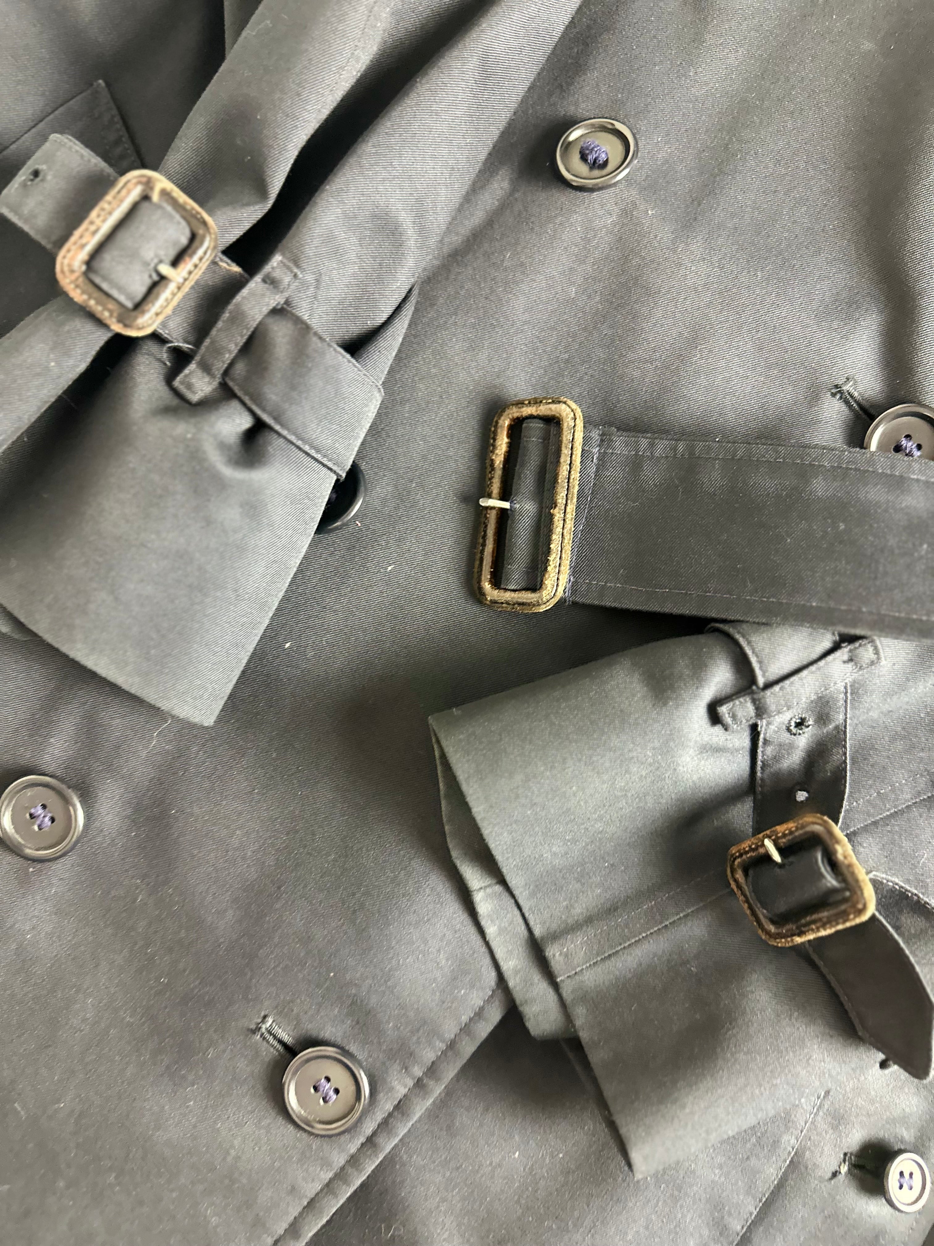 Burberrys Trenchcoat (10/S)