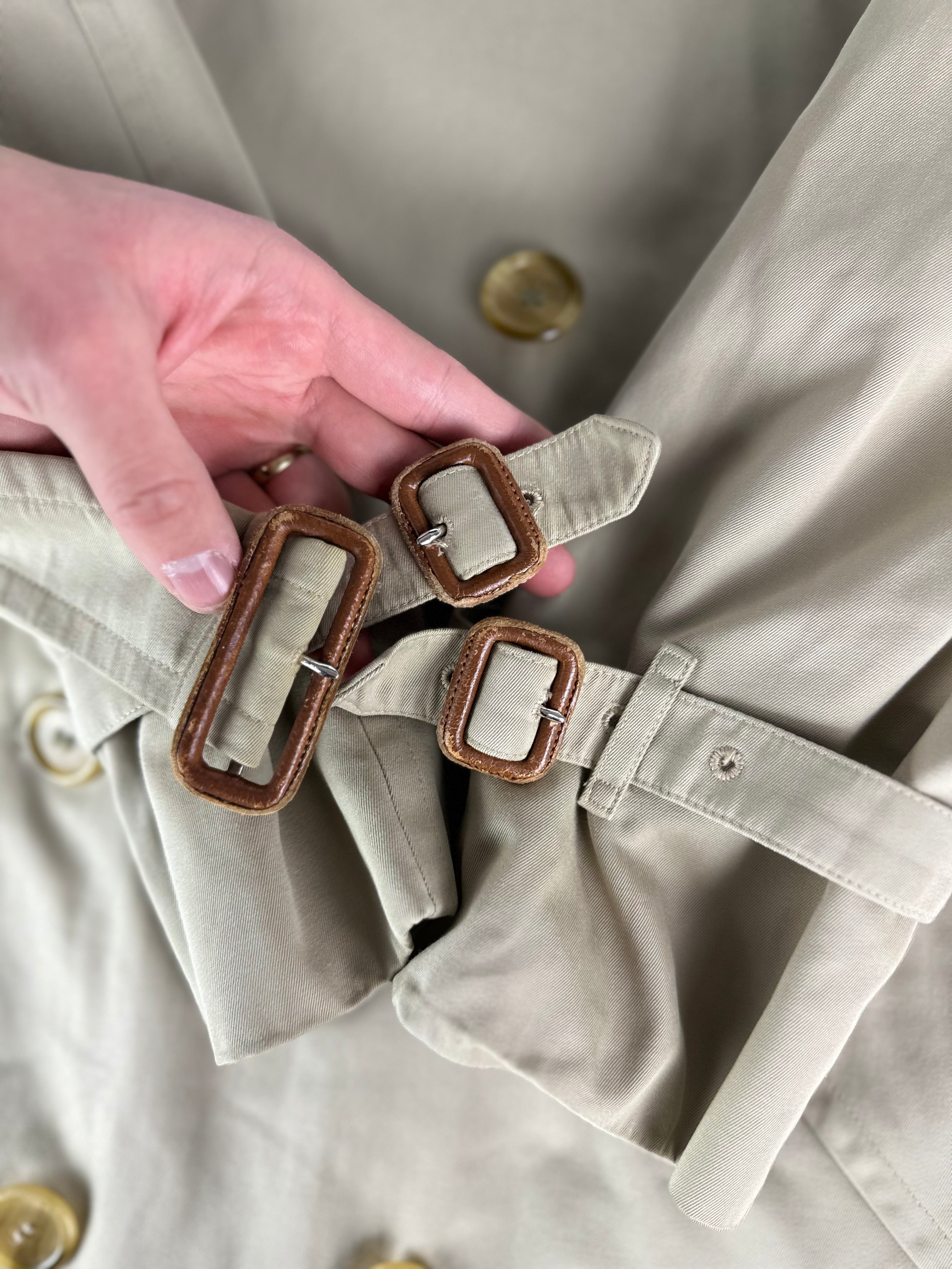 Burberrys Trenchcoat (46/S) including Inlet