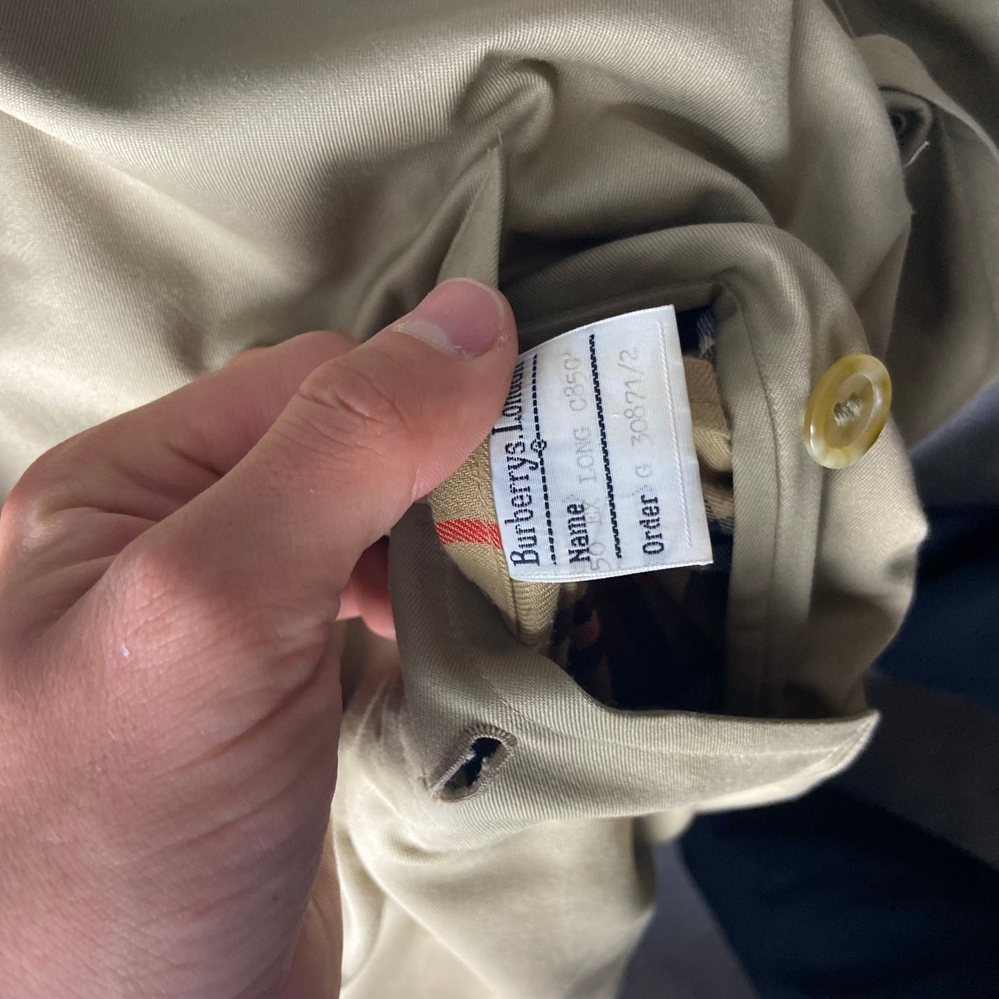 Burberrys Trenchcoat (50/L) including Inlet