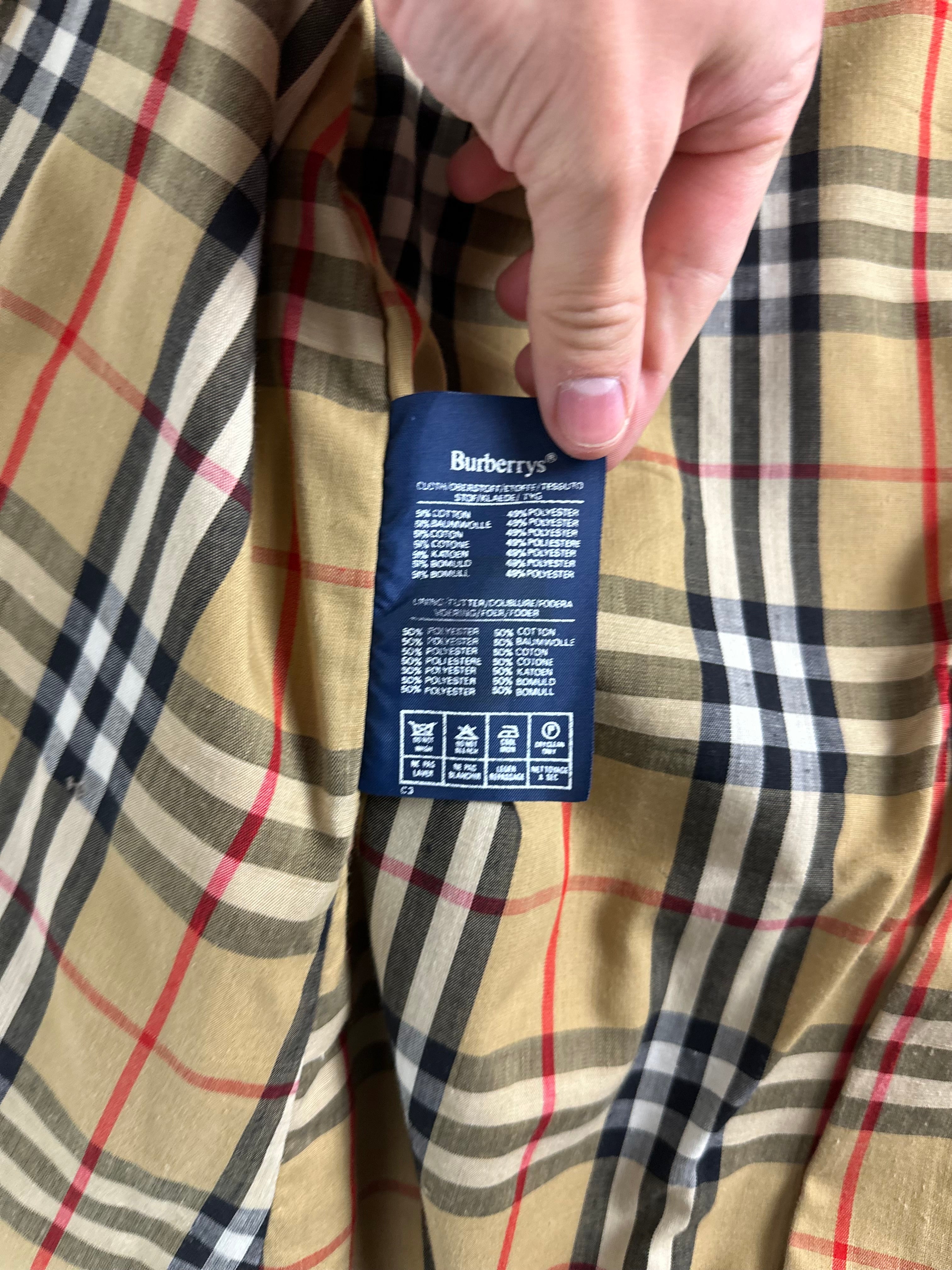 Burberrys Trenchcoat (8/XS)