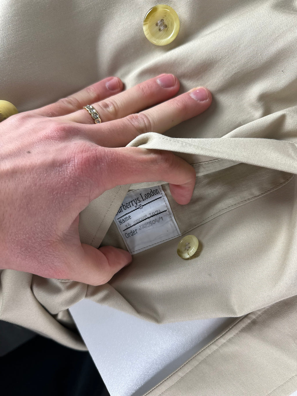 Burberrys Trenchcoat (16/XL)