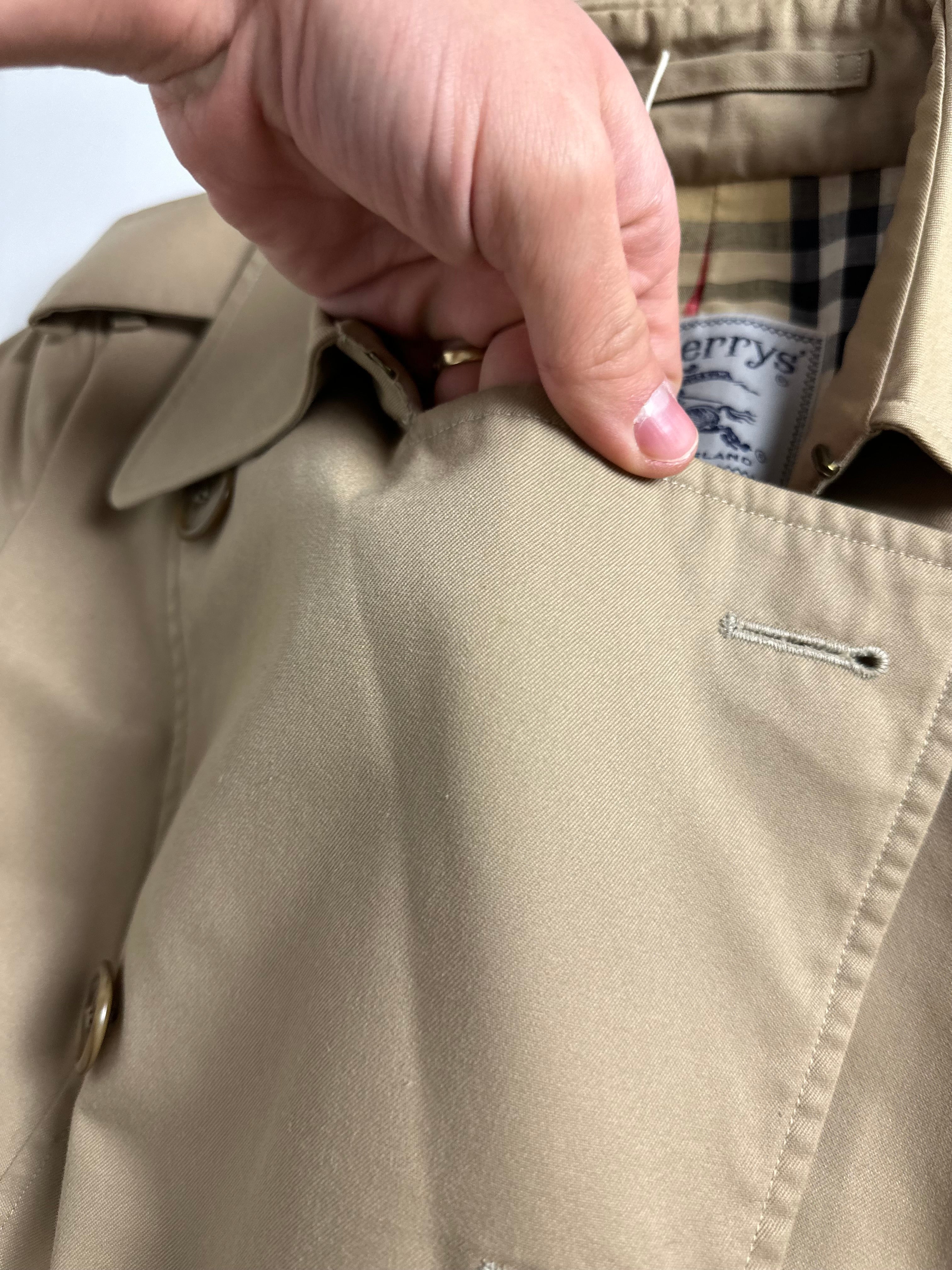 Burberrys Trenchcoat (6/XXS)