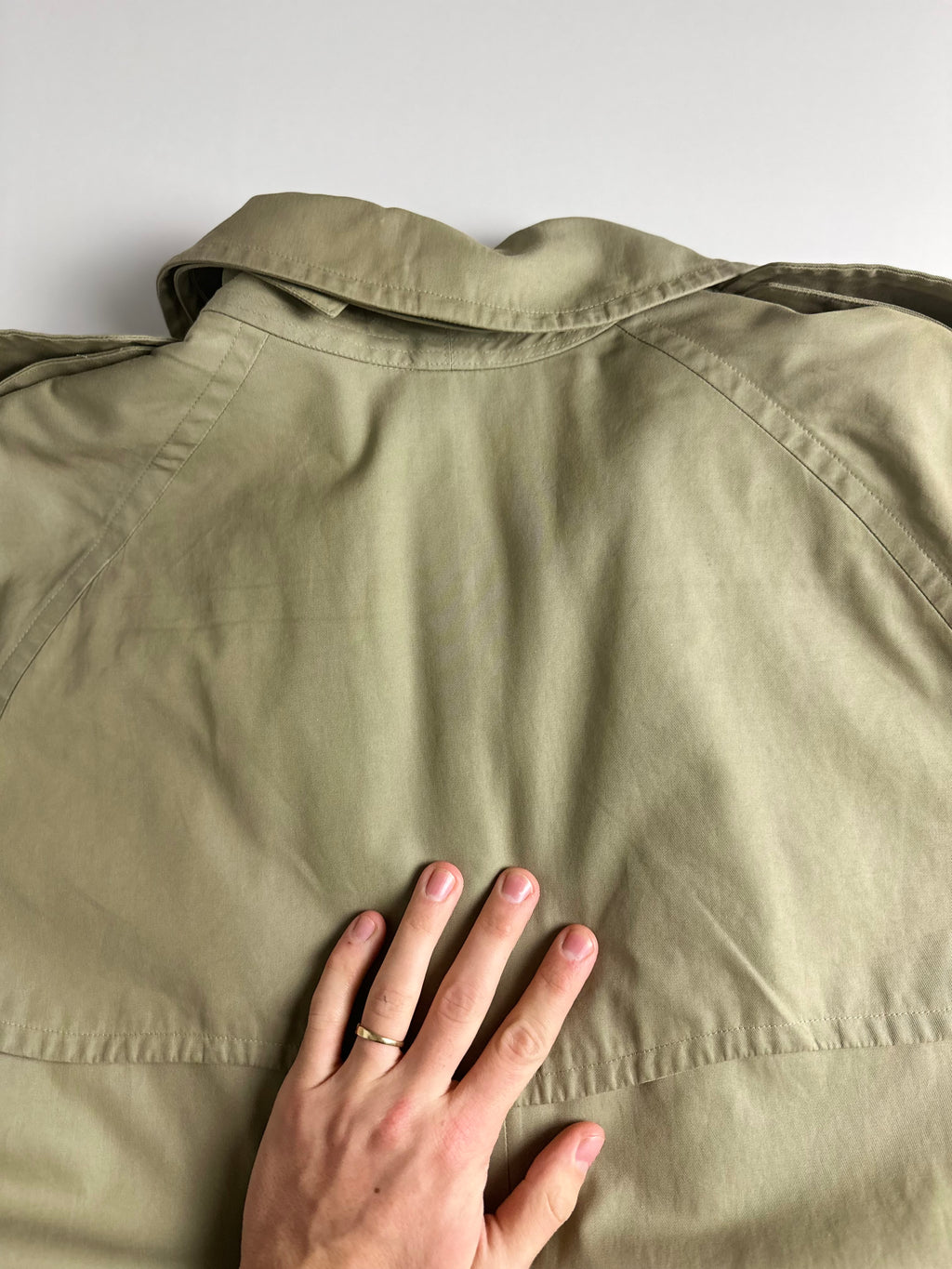 Burberrys Trenchcoat (48/M) including Inlet