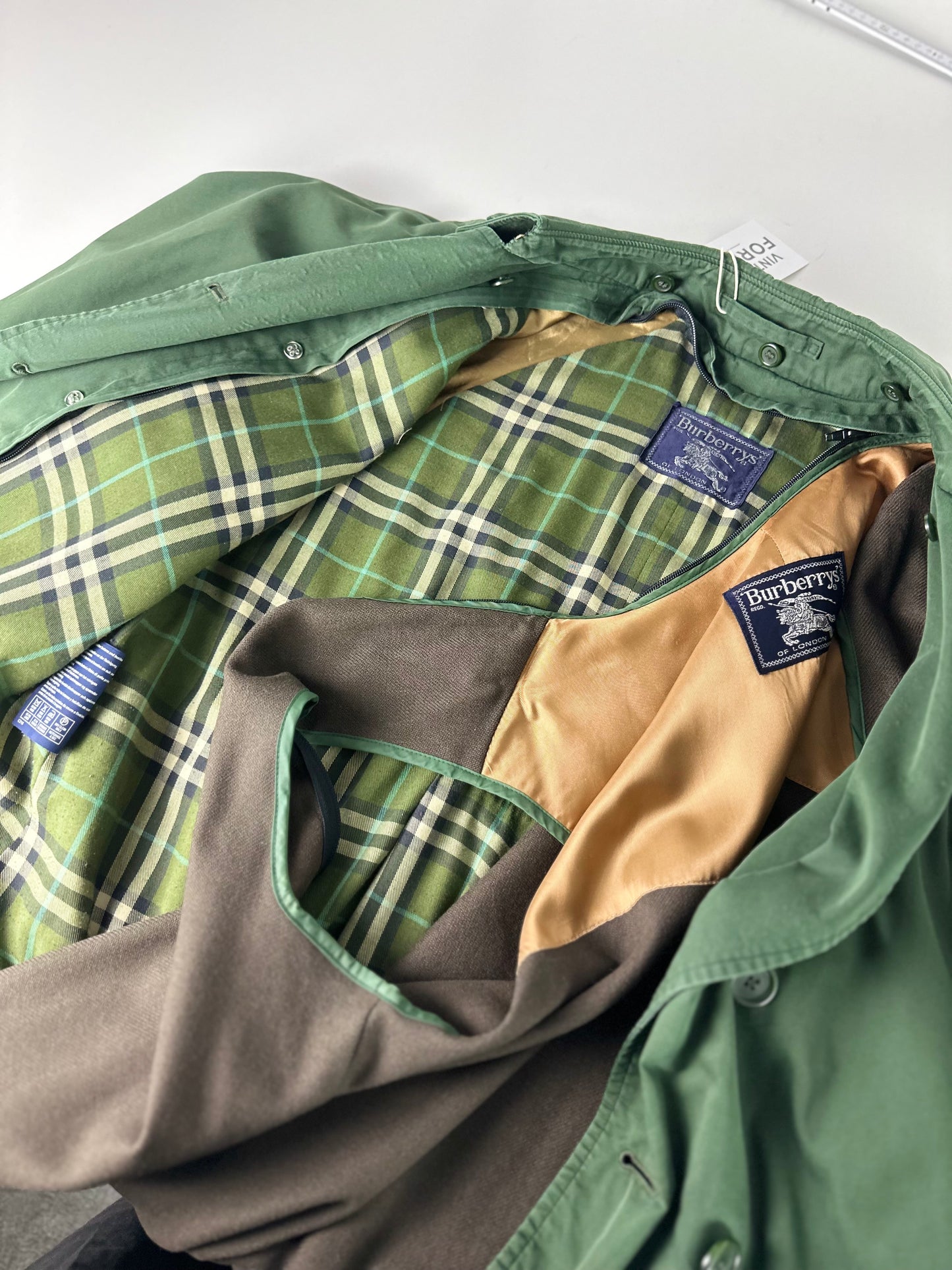Vintage Burberry Trench Coat Size 12 M With Lining