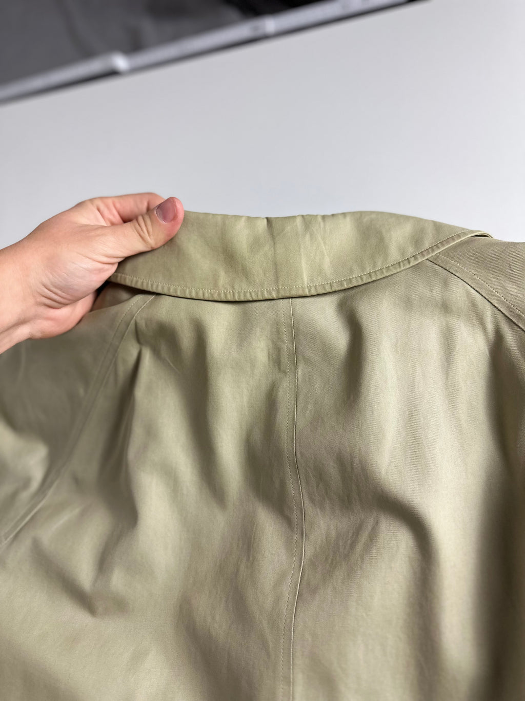 Burberrys Trenchcoat (50/L) including Inlet