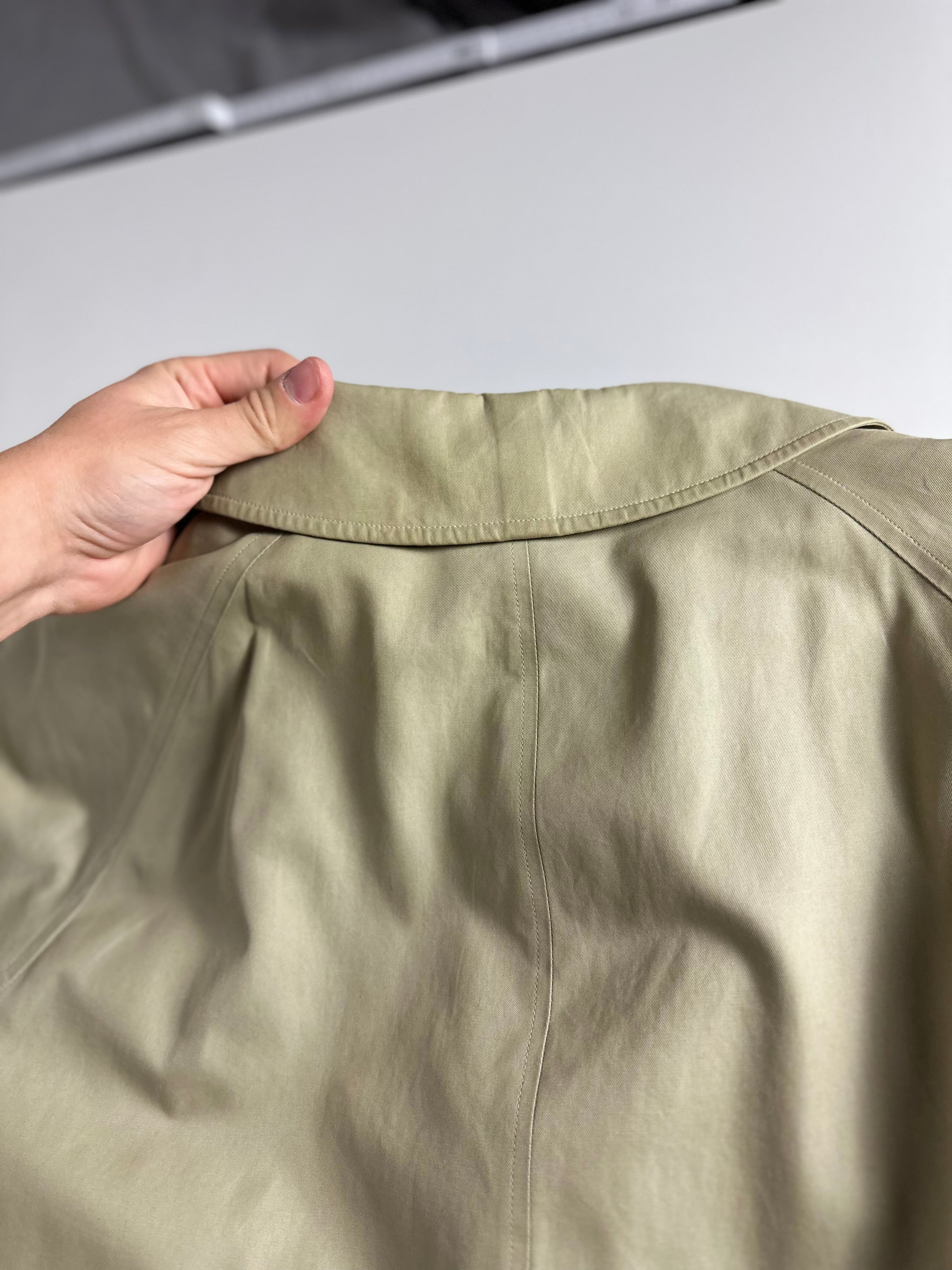 Burberrys Trenchcoat (50/L) including Inlet