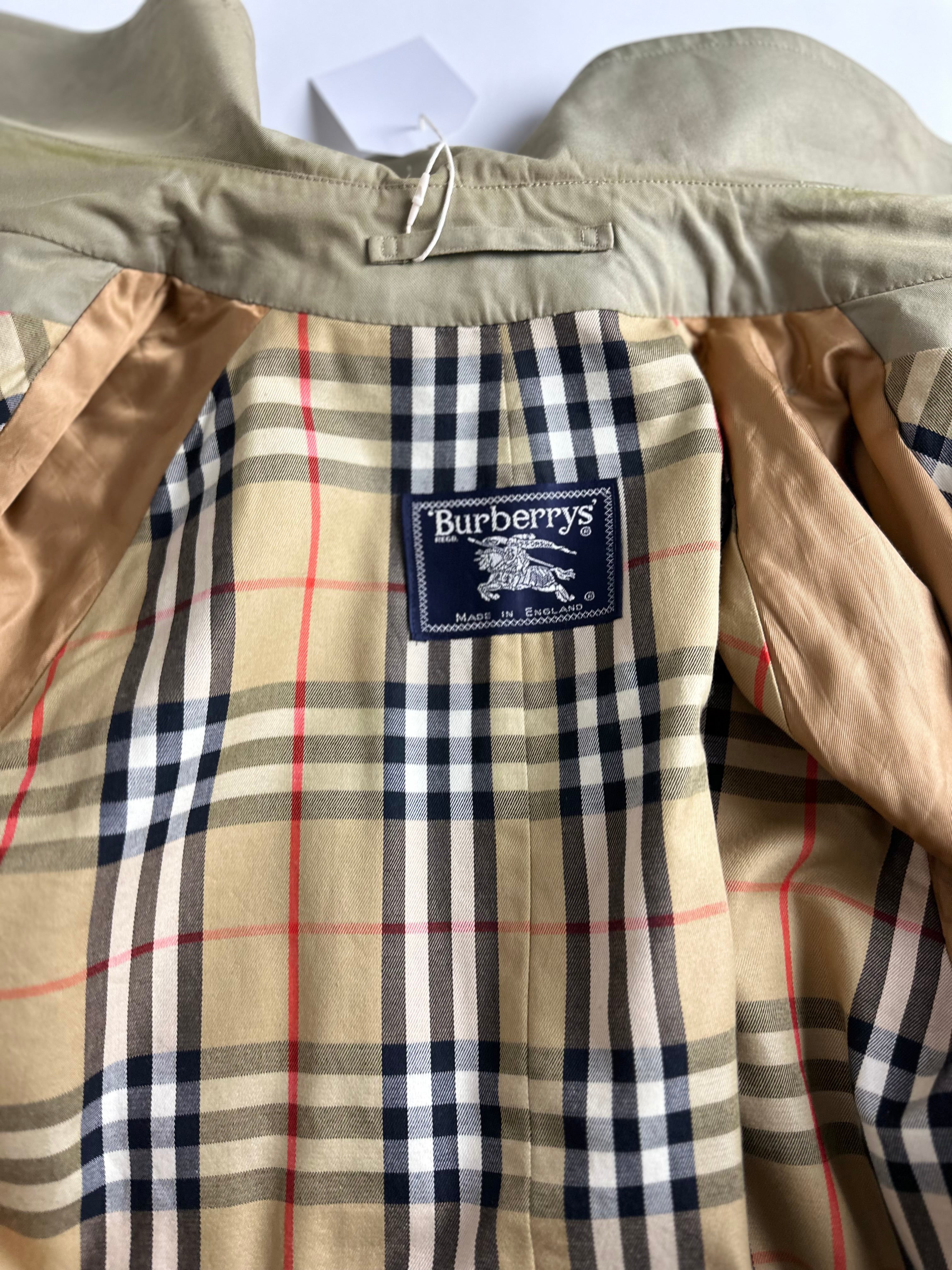 Burberrys Trenchcoat (50/L)
