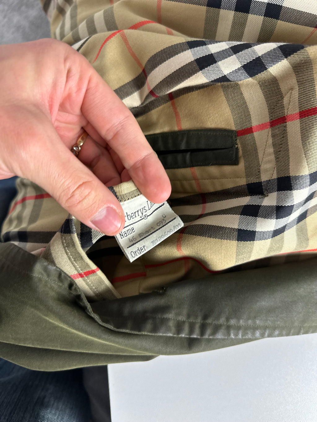 Burberrys Trenchcoat (50/L)