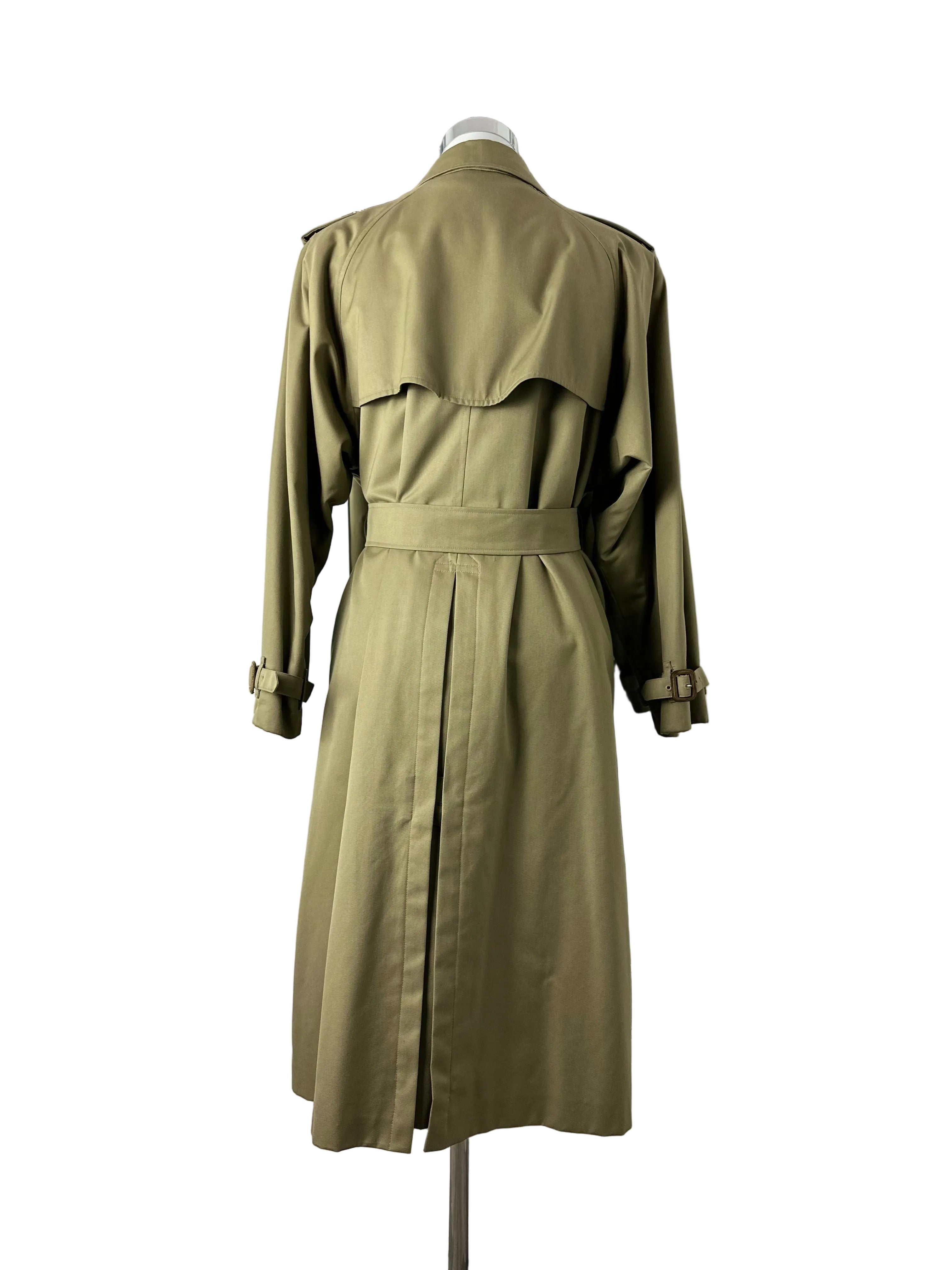 Burberrys Trenchcoat (12/M) including Inlet
