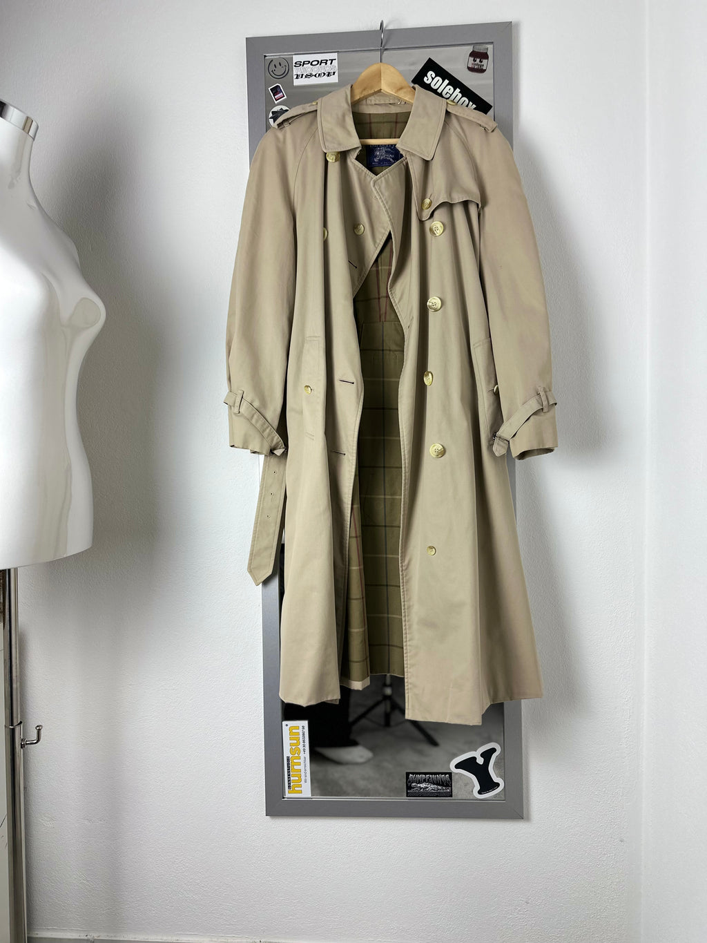 Burberrys Trenchcoat (12/M)