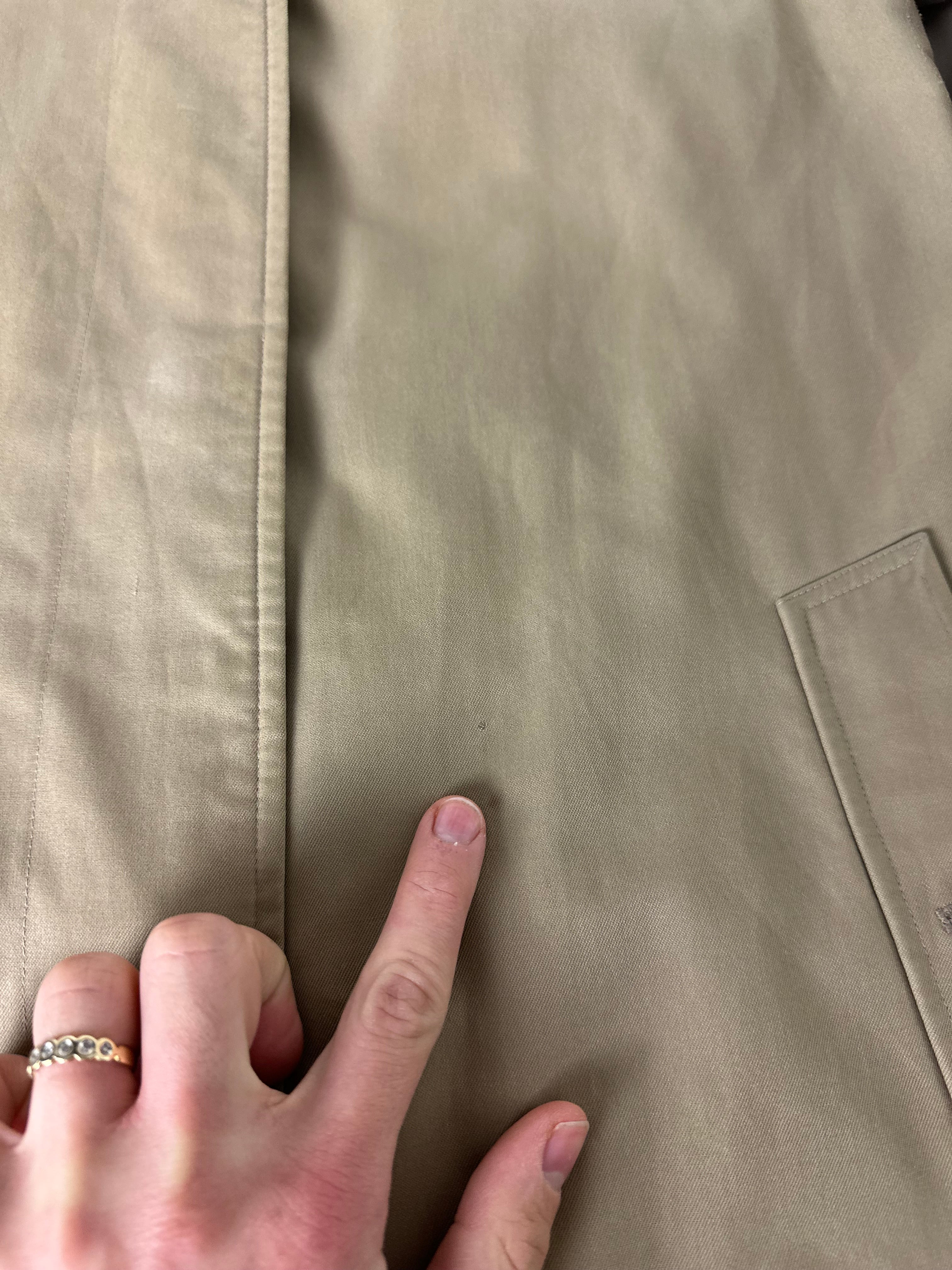 Burberrys Trenchcoat (10/S)