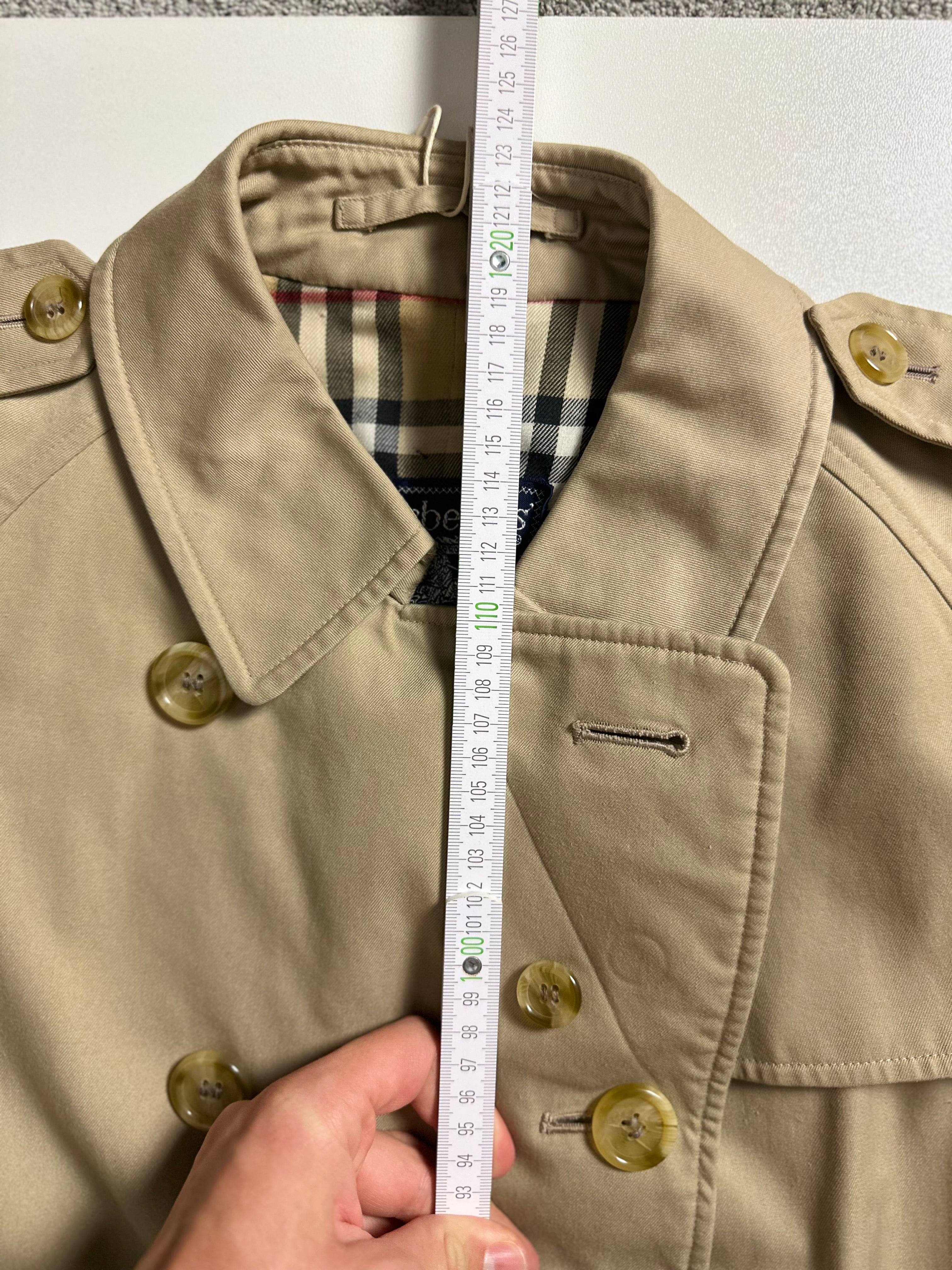 Burberrys Trenchcoat (12/M)
